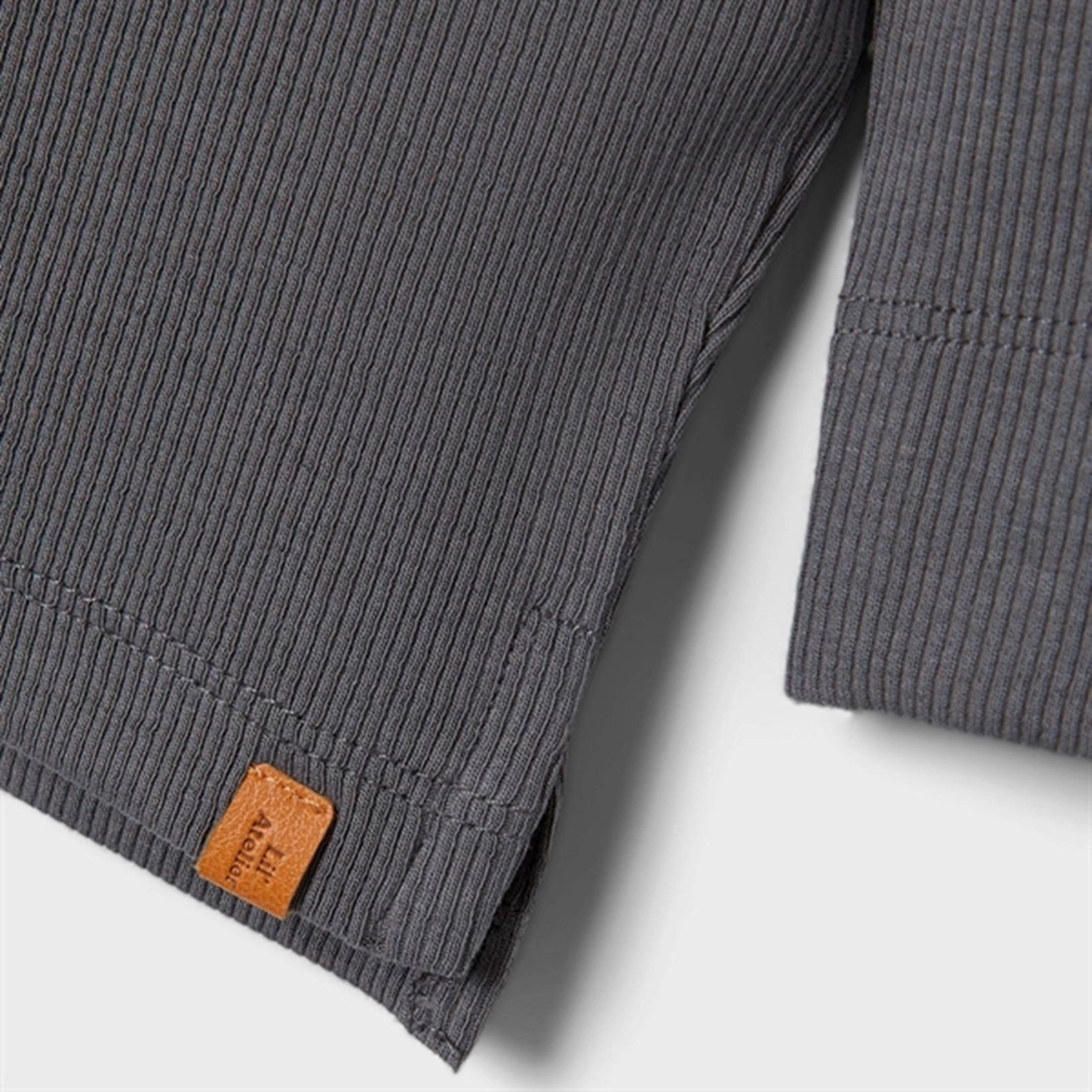 Fast Drying Beach Attire Lil'Atelier Quiet Shade Gago Slim Blouse