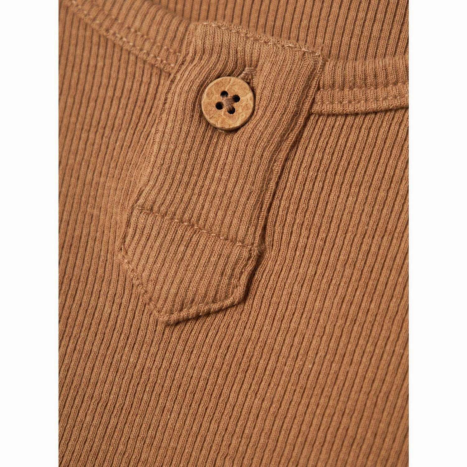 Lil'Atelier Tigers Eye Gago Fan Blouse Subtle design