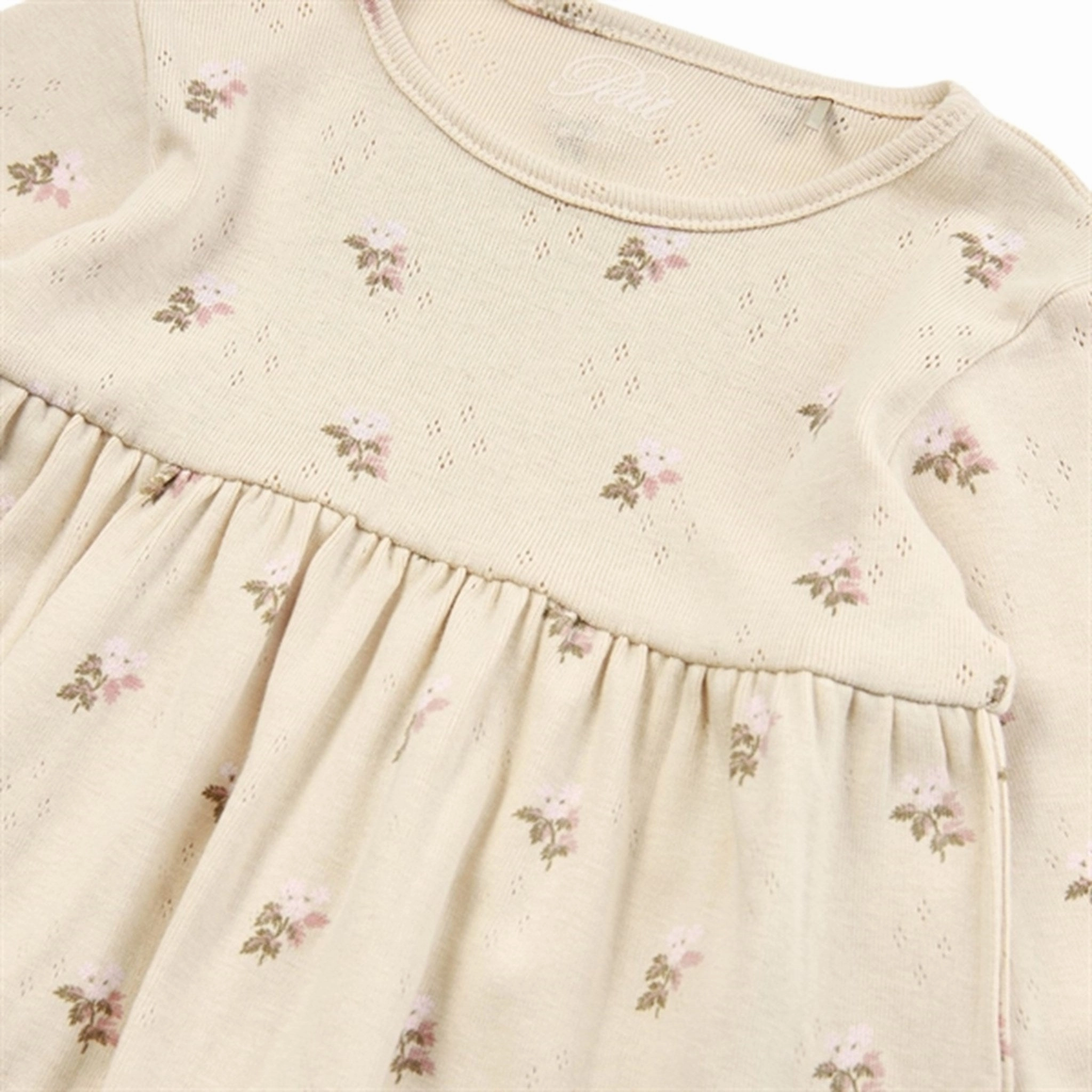 Balanced Form Pose Sweet Sofie Schnoor SAND Dress