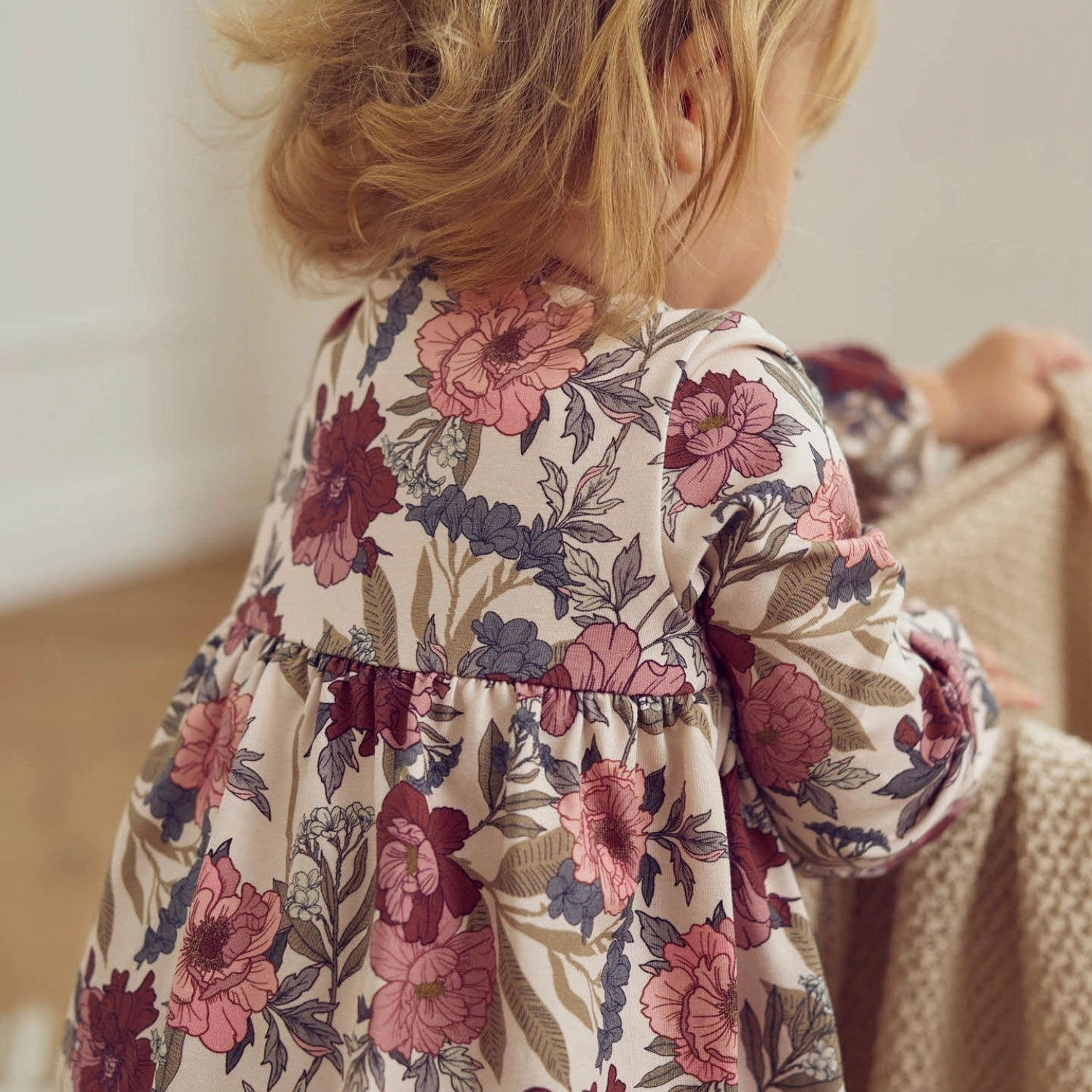 Light Shape M??sli Nightingale/ Root/ Nostalgia Rose Bliss L/S Dress Body