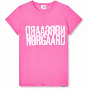 Casual Outfit Mads N?rgaard Knockout Pink Single Organic Tuvina Tee