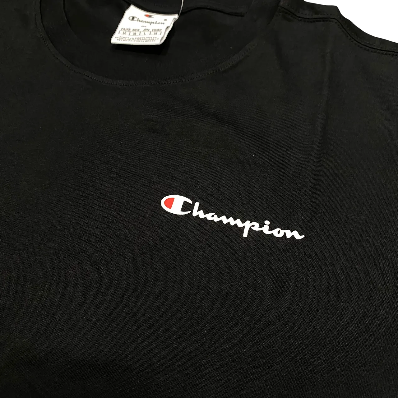 Champion maglietta manica corta da uomo in jersey con logo piccolo 220264-KK001 nero Casual Essential