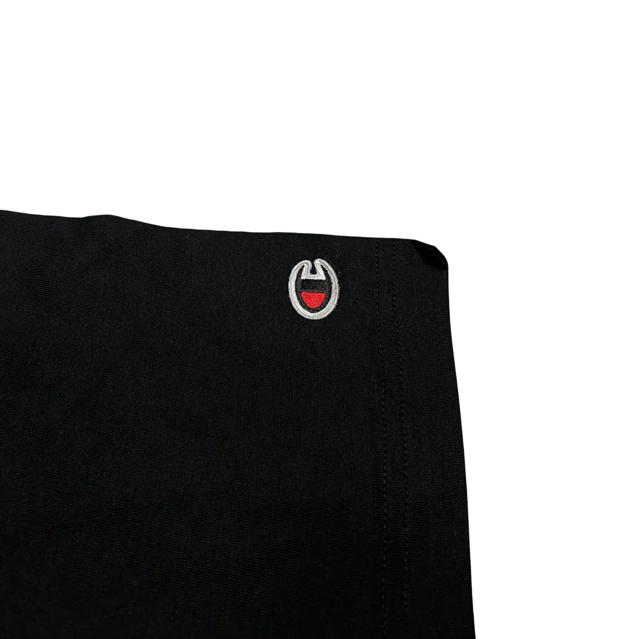 Champion maglietta manica corta da uomo in jersey con logo piccolo 220264-KK001 nero Stylish Fit easy to pair