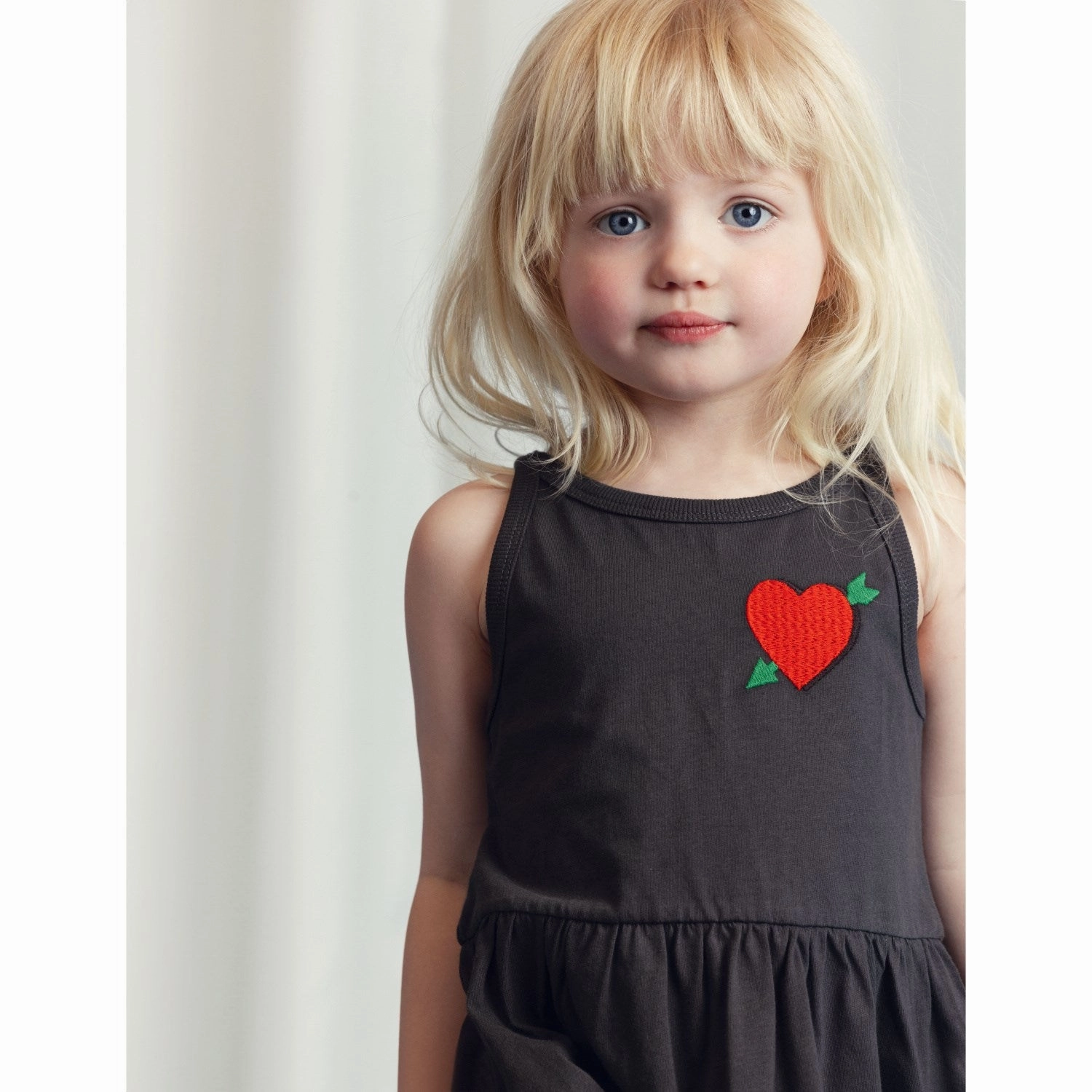 Stain-Resistant Mini Rodini Black Arrowed Heart Embroidery Tank Dress