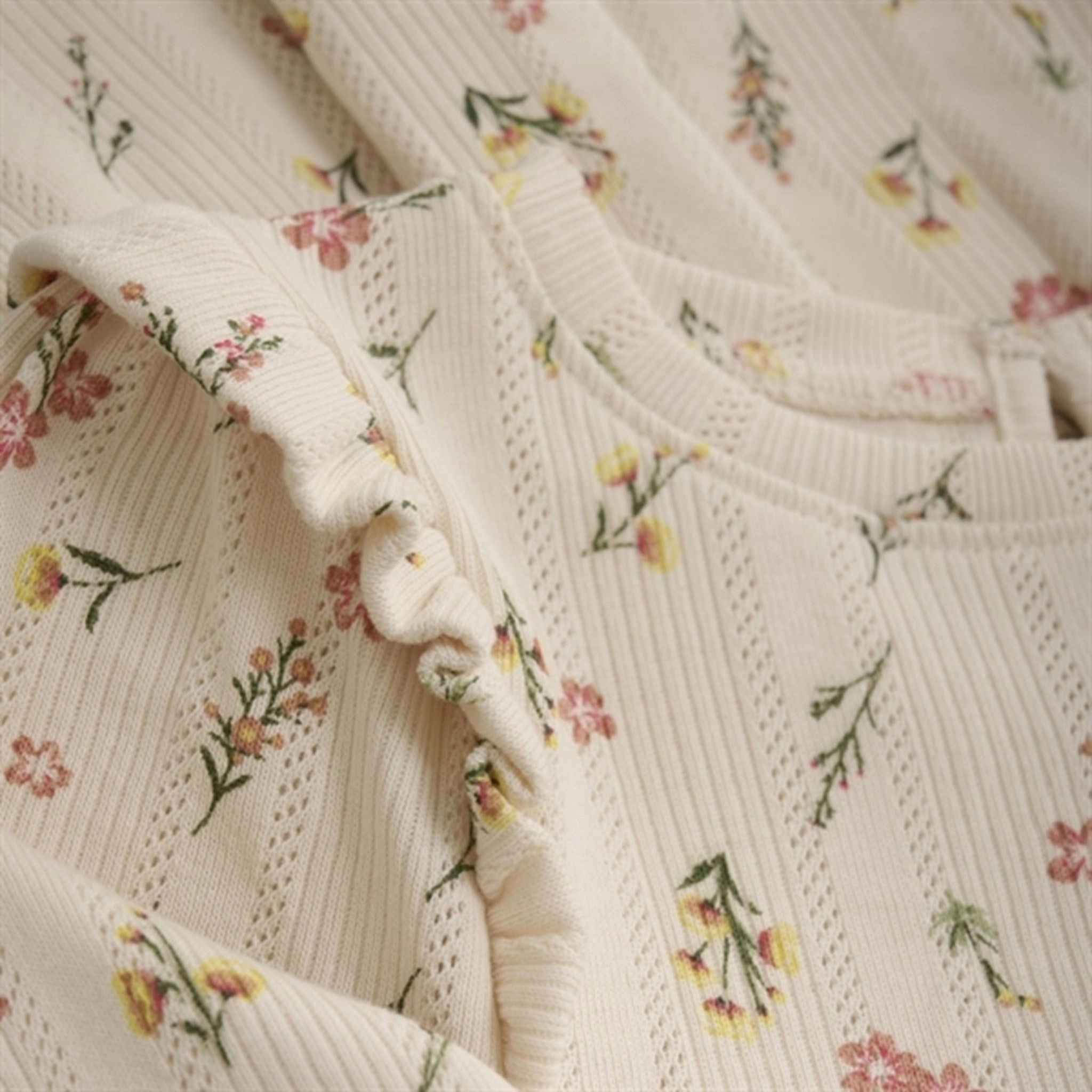 Easy Tones Minymo Pink Champagne Kjole AOP Pointell