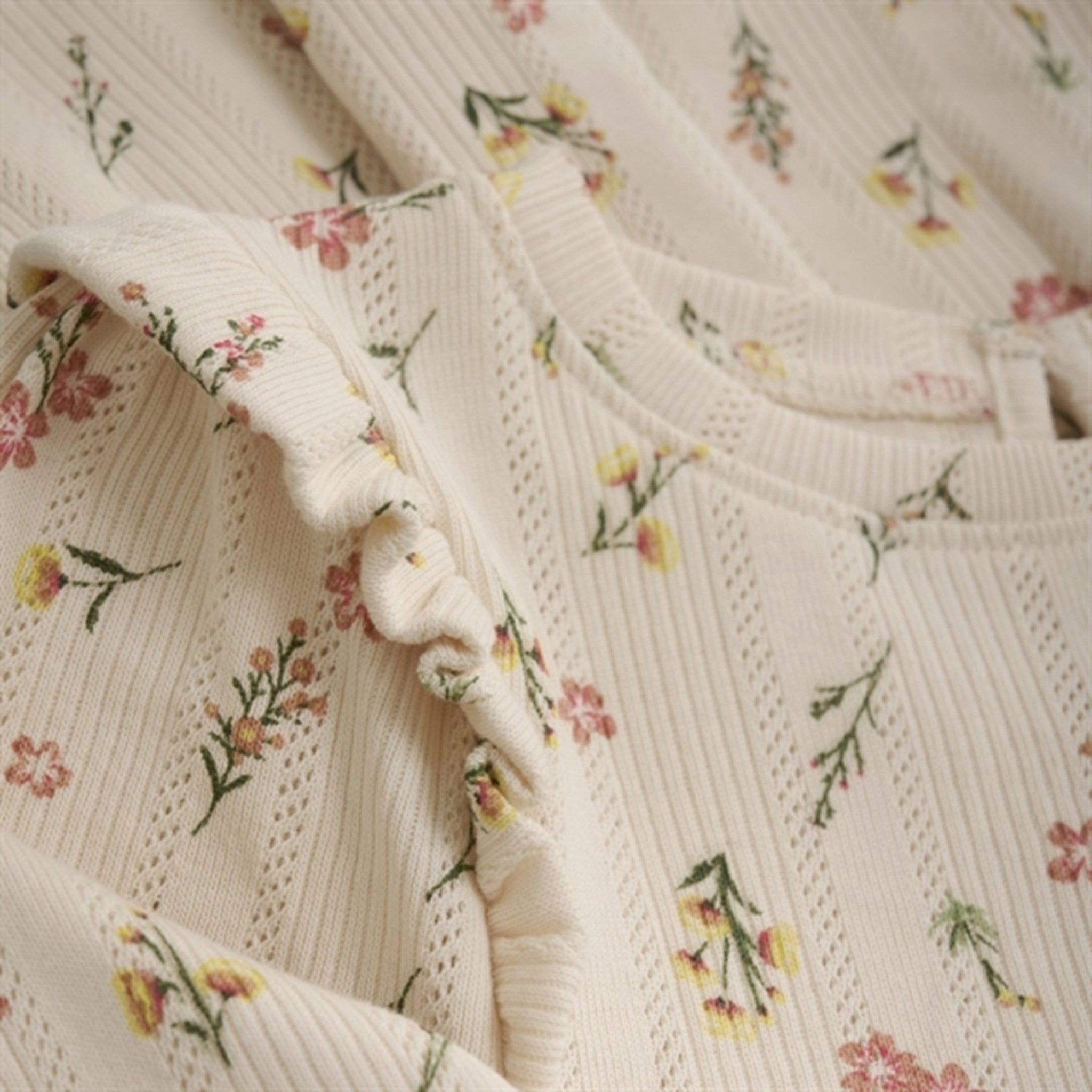 Minymo Pink Champagne Kjole AOP Pointell Fashionable Comfort