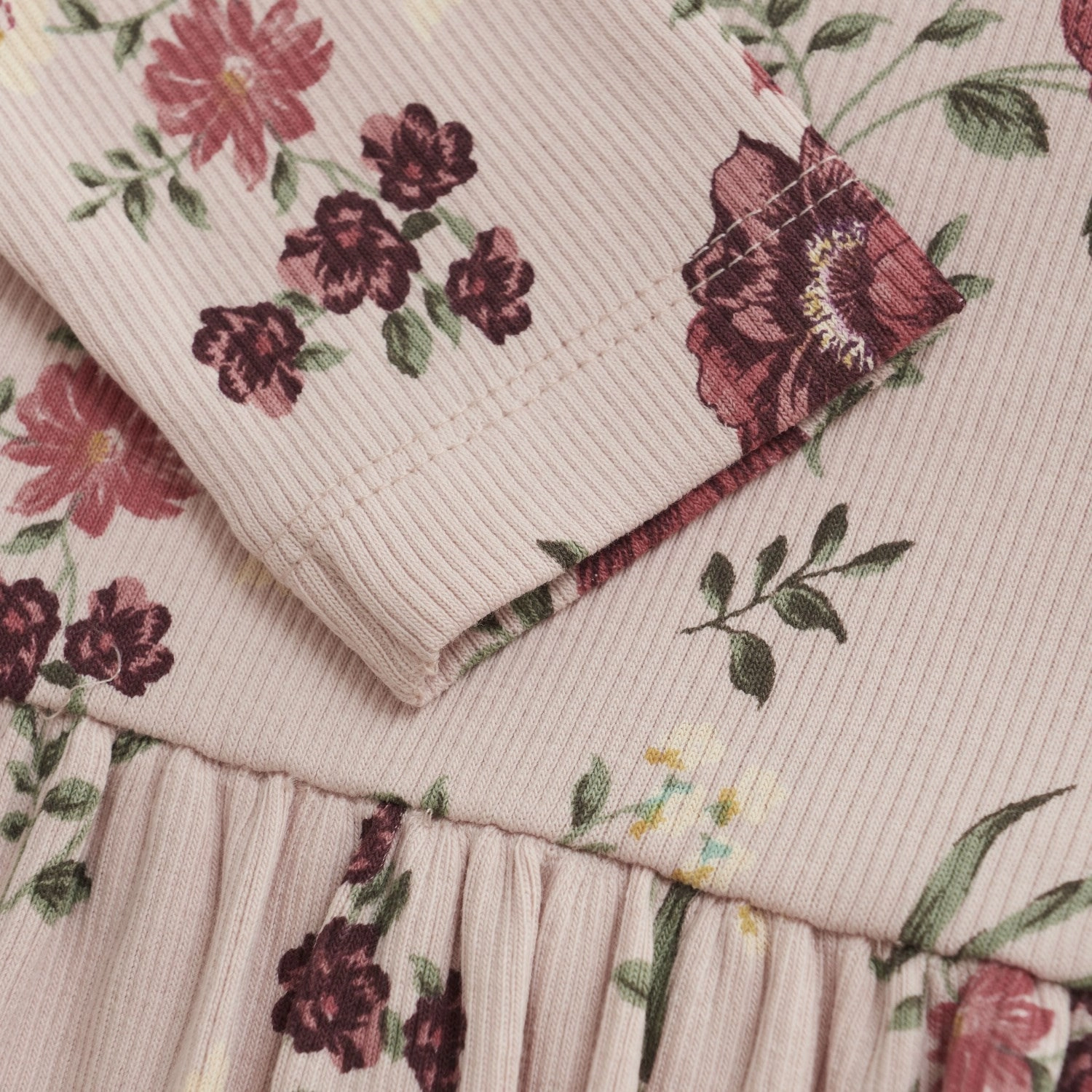 Minymo Sepia Rose Dress AOP Rib Boho Mood Silky Finish