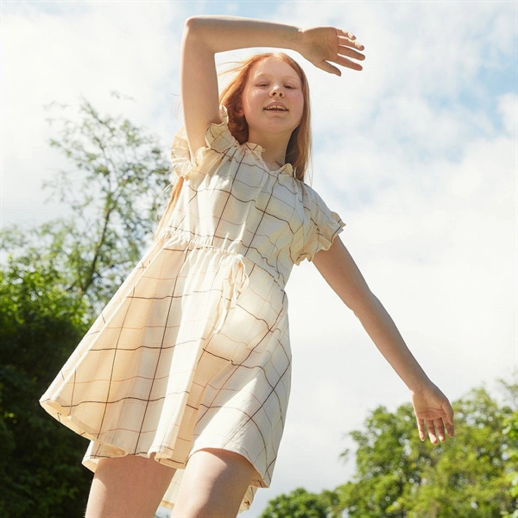 Chic Direction Minimalisma Lively Dress Checks