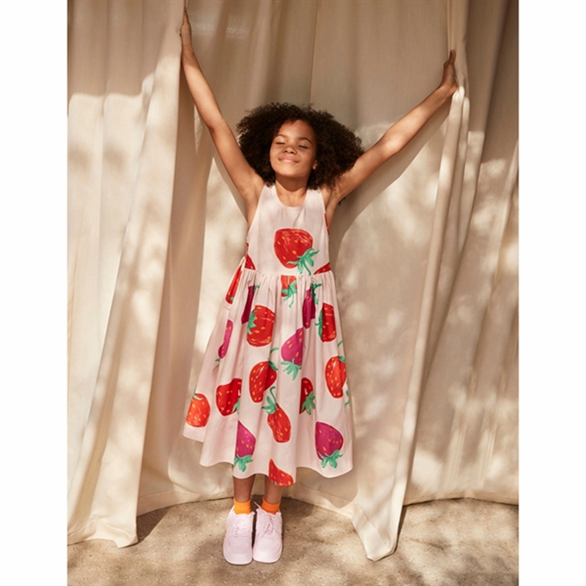 Minimalist Look Molo Strawberries Clover Dress
