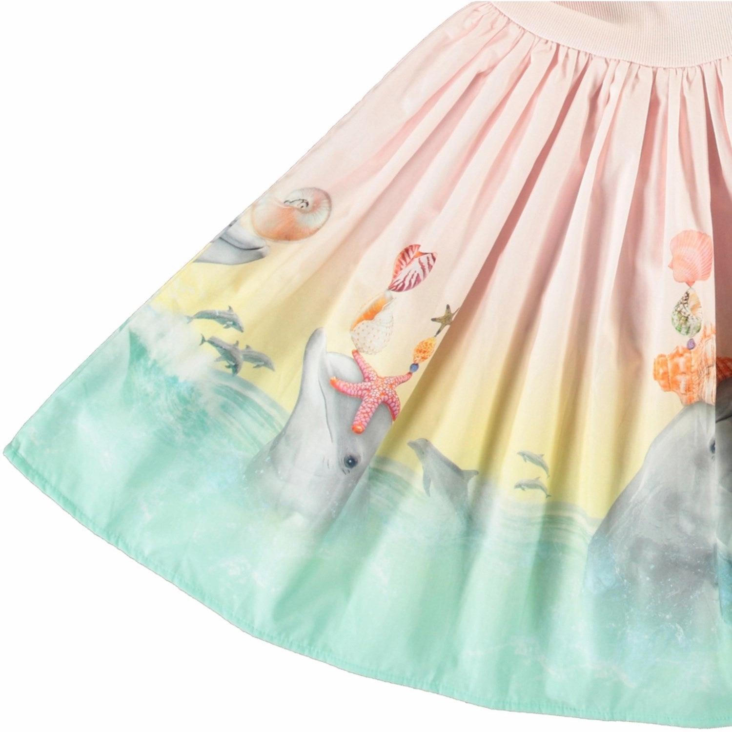 Molo Wave Jumping Cissa Dress SS Garden Scene
