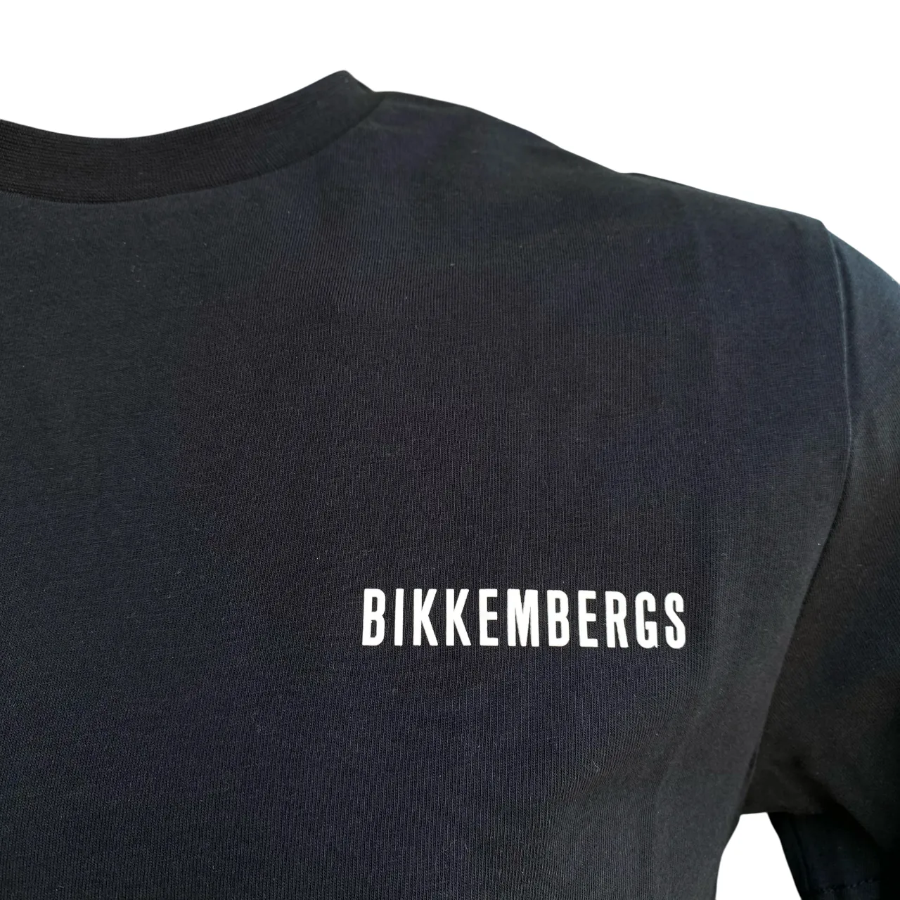 Contrast Inner Binding Versatile Option Bikkembergs maglietta manica corta da uomo con logo in tinta BMT0931 8000 nero