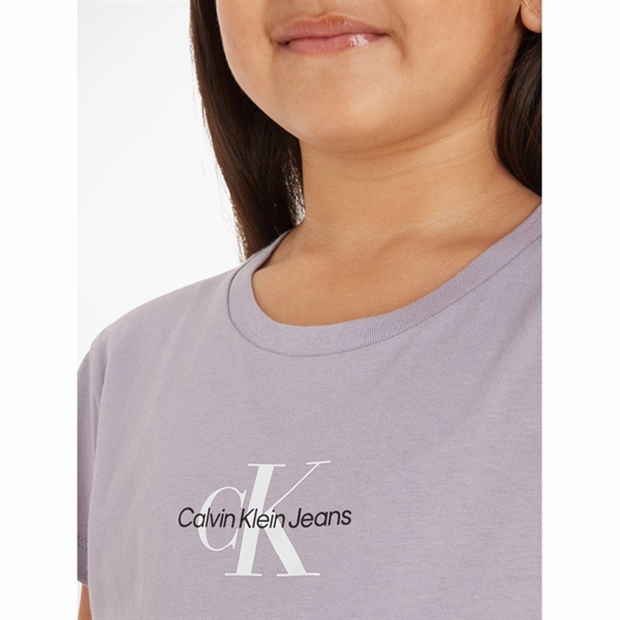 Sustainable Dye Process Street Style Calvin Klein Micro Monogram Top Lavender Aura
