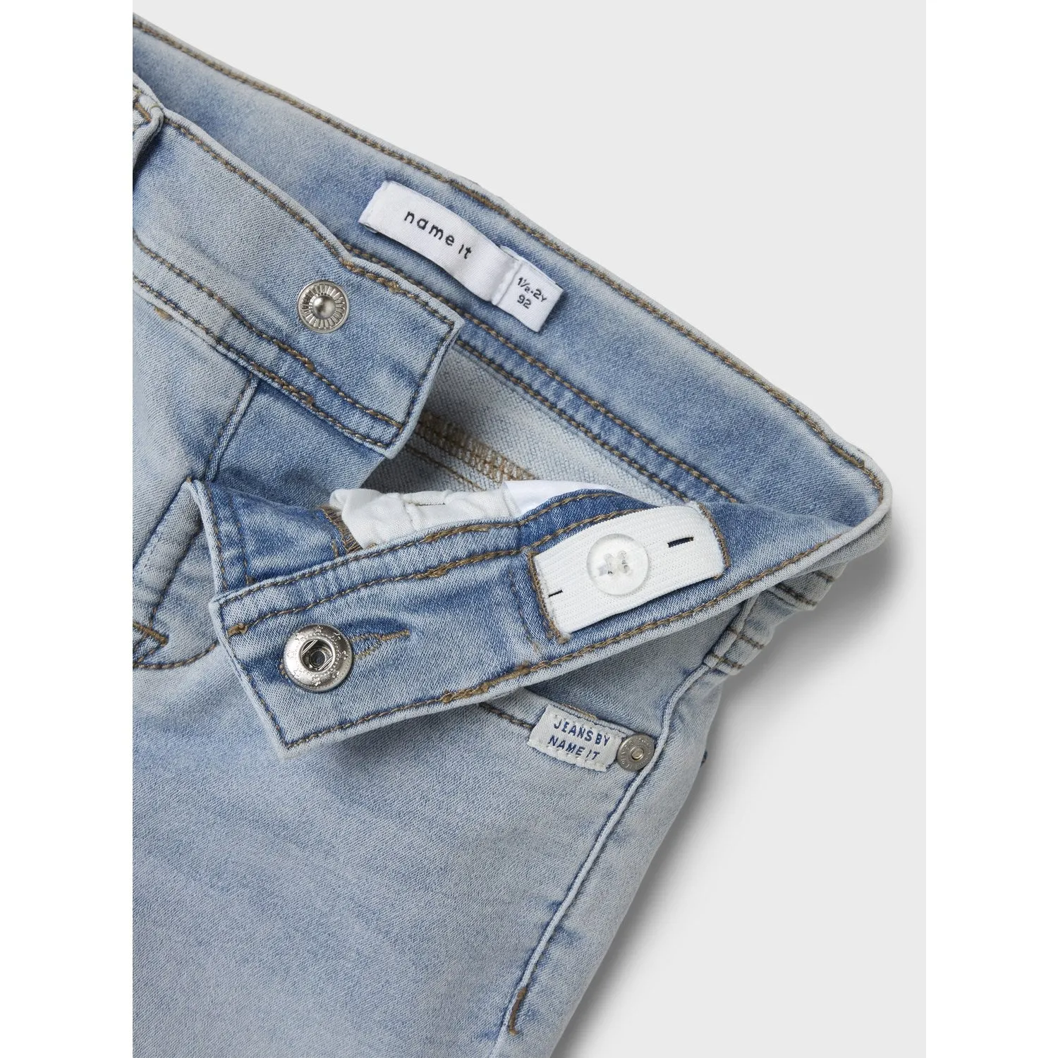 Weekend Style Rainy Day Utility Style Name It Light Blue Bleached Denim Silas Slim Sweat Jeans Noos