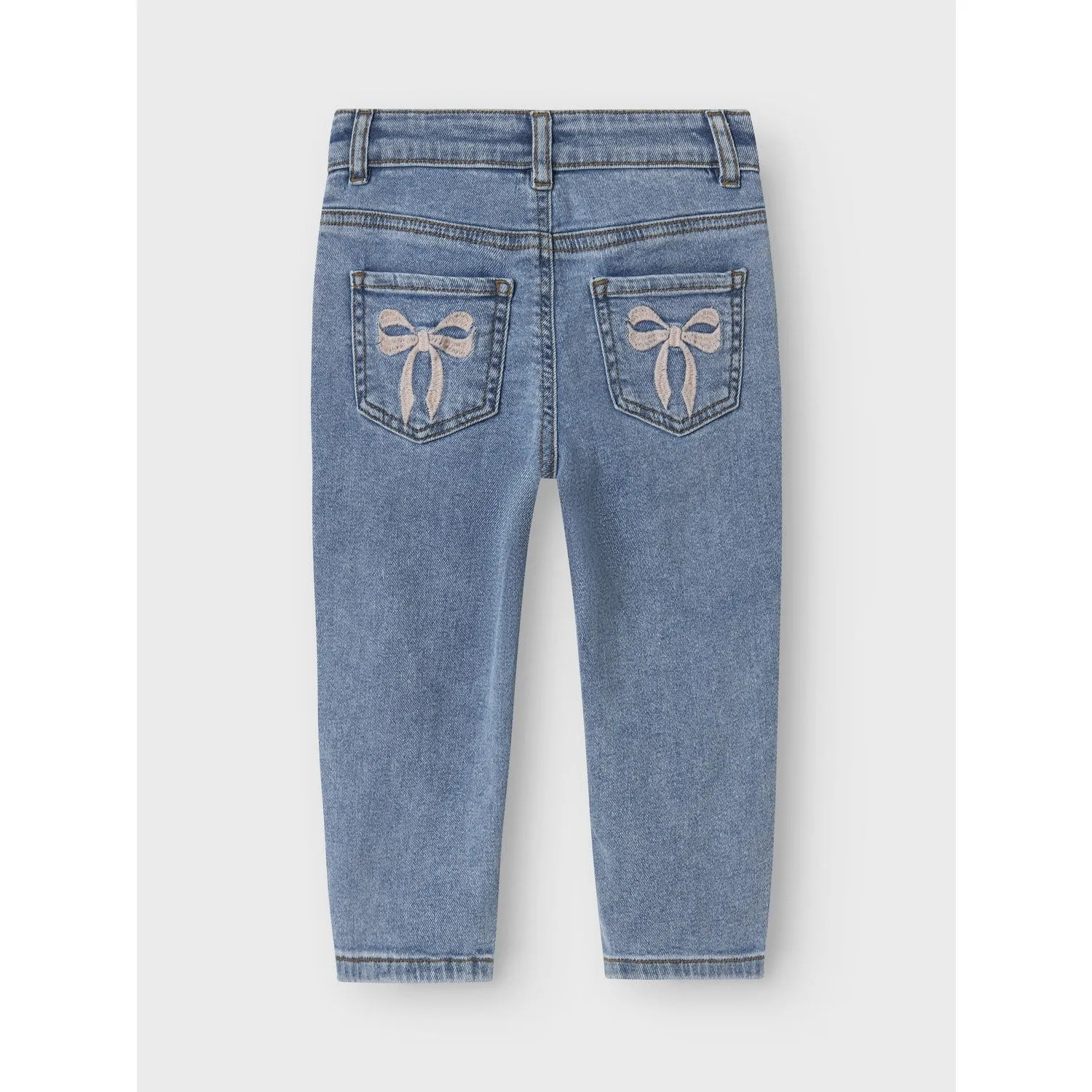 Clean Silhouette Name It Medium Blue Denim Bow Embroidery Nmfbella Mom Emb Jeans 1224-Sm Noos