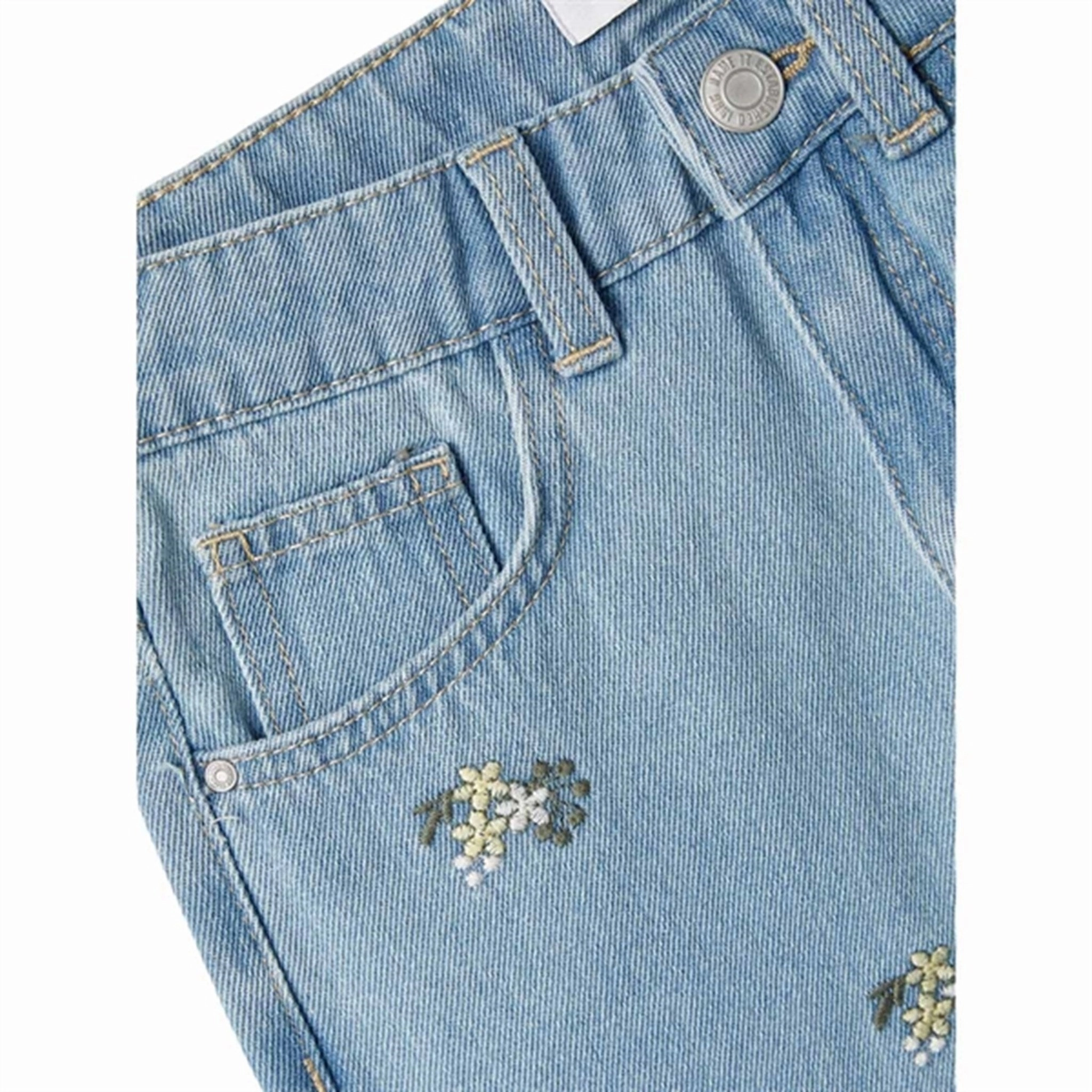 Artist Vibe Smooth Name it Light Blue Denim Bella Jeans