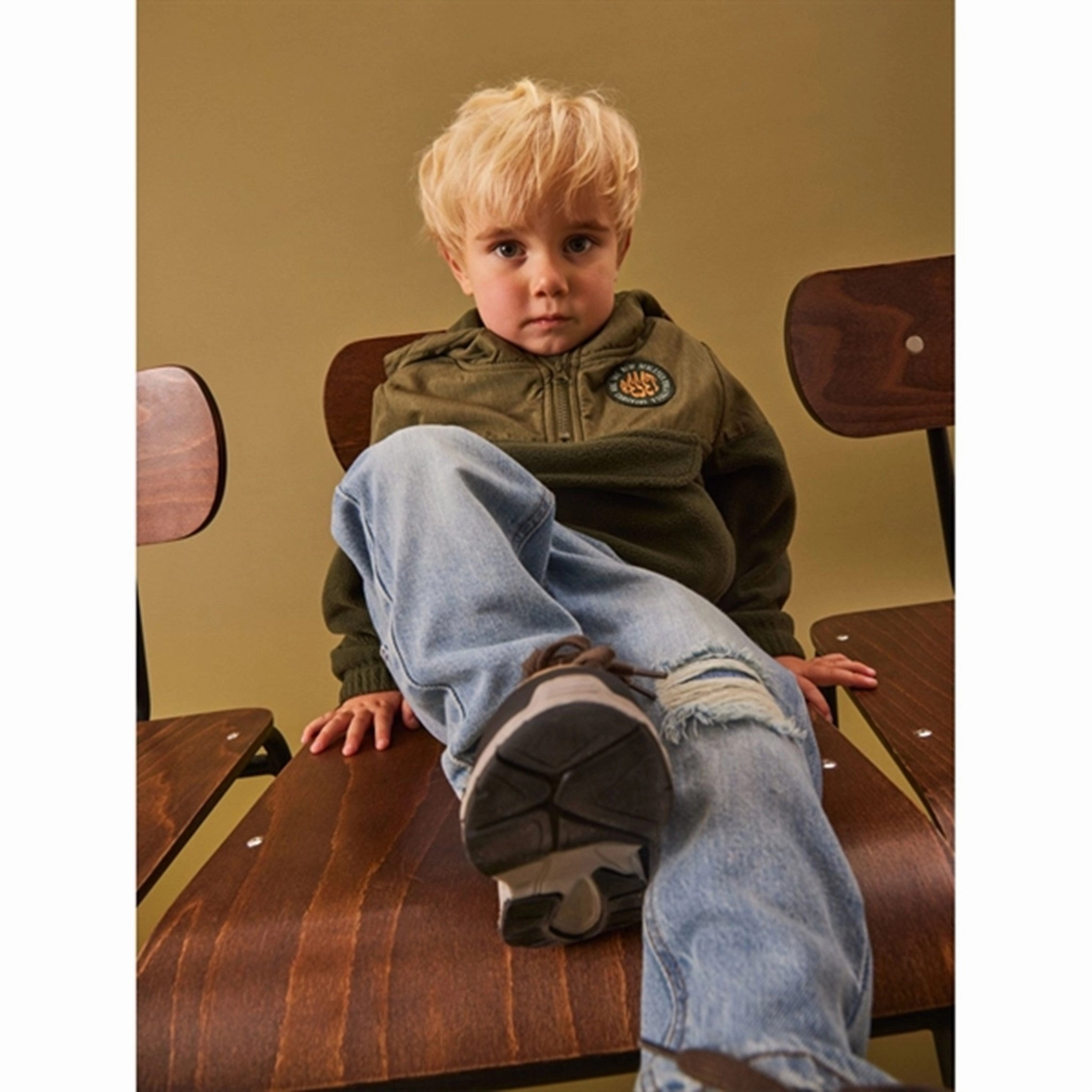 Name it Medium Blue Denim Sidney Tapered Jeans Elegant Travel Outfit Minimalist Style Eco Friendly Fashion Lover Morning Stroll