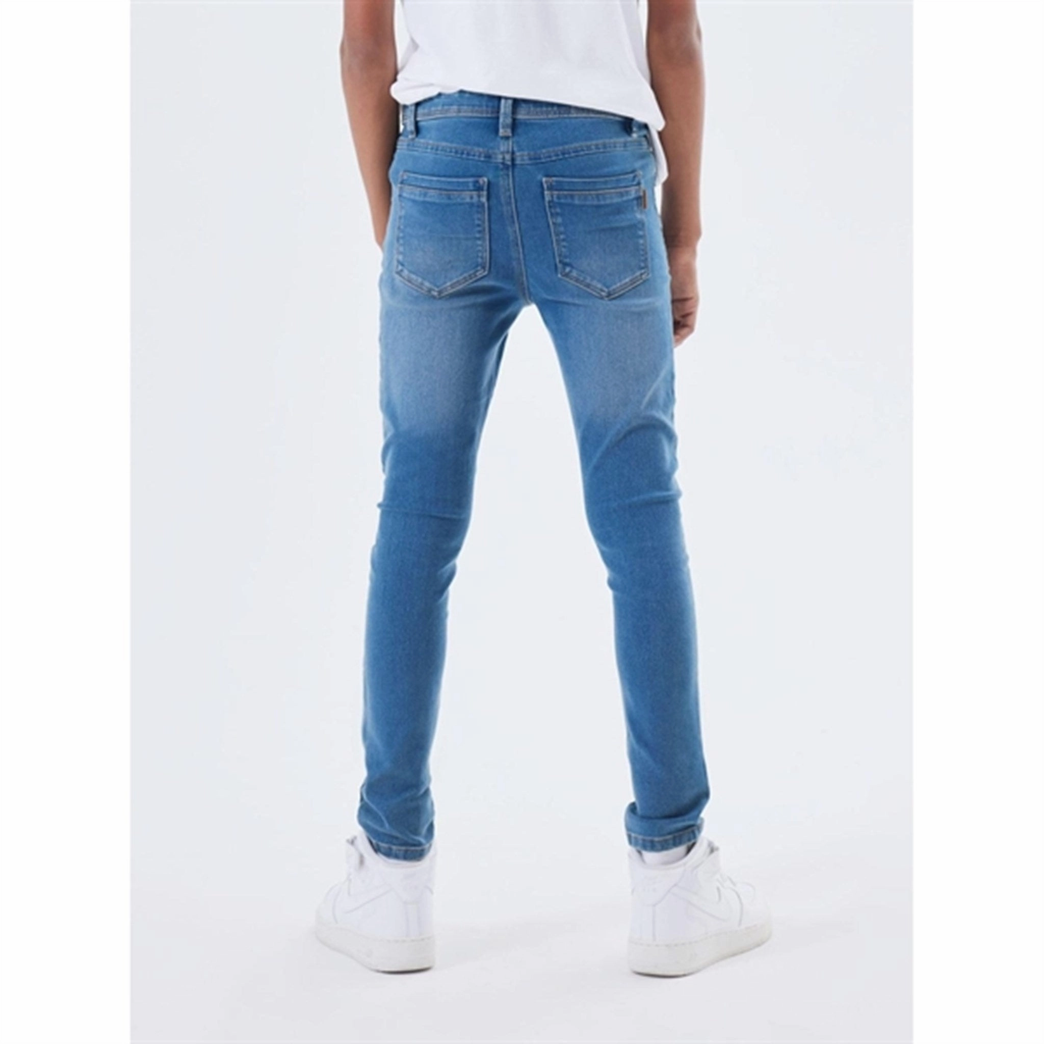 Smooth Shape Name it Medium Blue Denim Silas Slim Jeans Noos