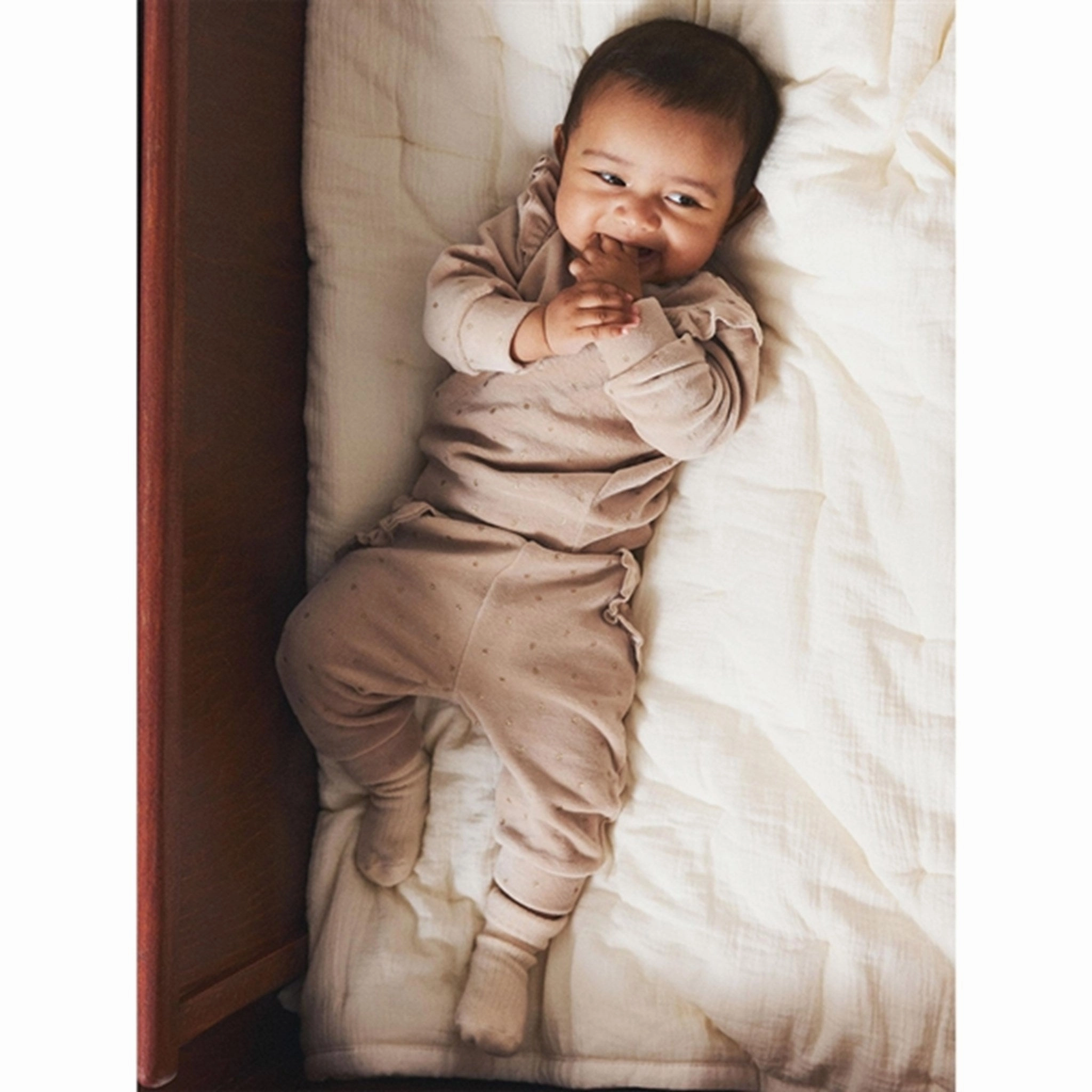 Compact Packing vacation wear Name it Oxford Tan Noya Velour Blouse