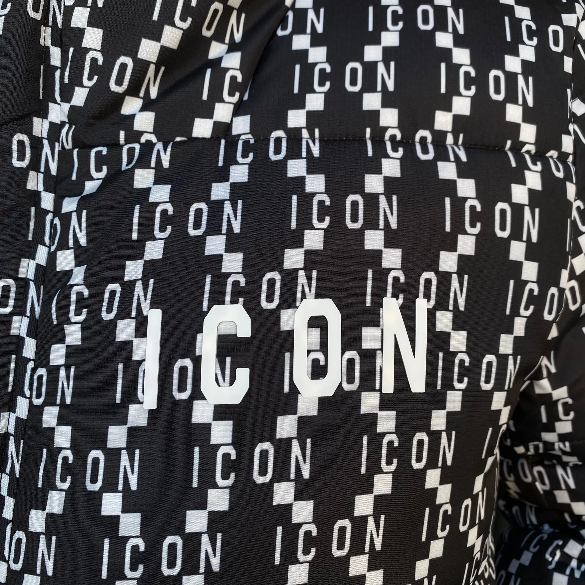 Compassion Core Look Icon giubbotto logo con cappuccio da adulto IU9083J nero-bianco