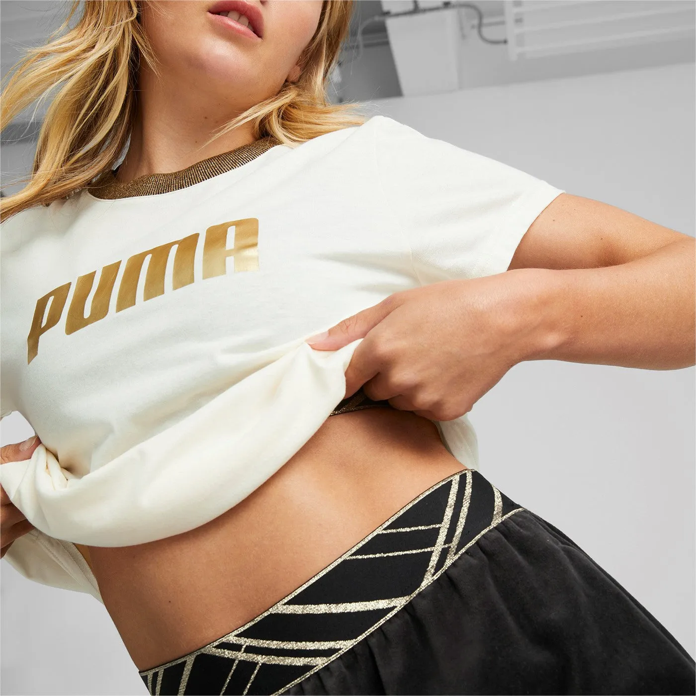 Functional Layer Puma pantalone da donna in velluto Deco Glam 522255 01 black