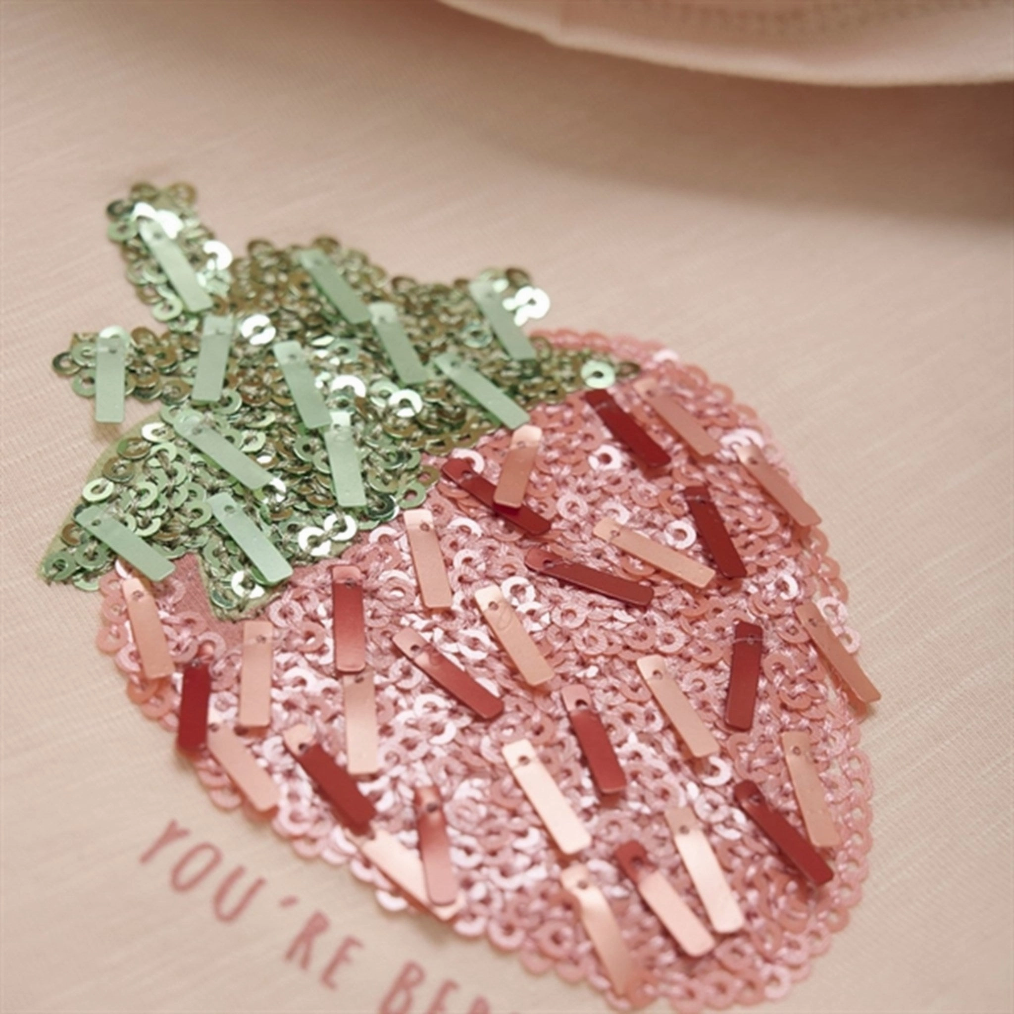 Minymo Spanish Villa T-shirt Moisture Management Fabric School spirit