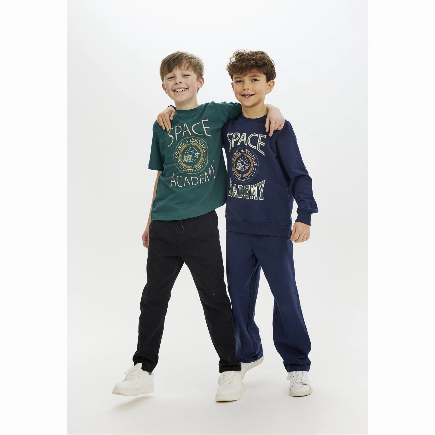 Soft and Light AllWeatherComfort The New June Bug Monte Oversize T-Shirt