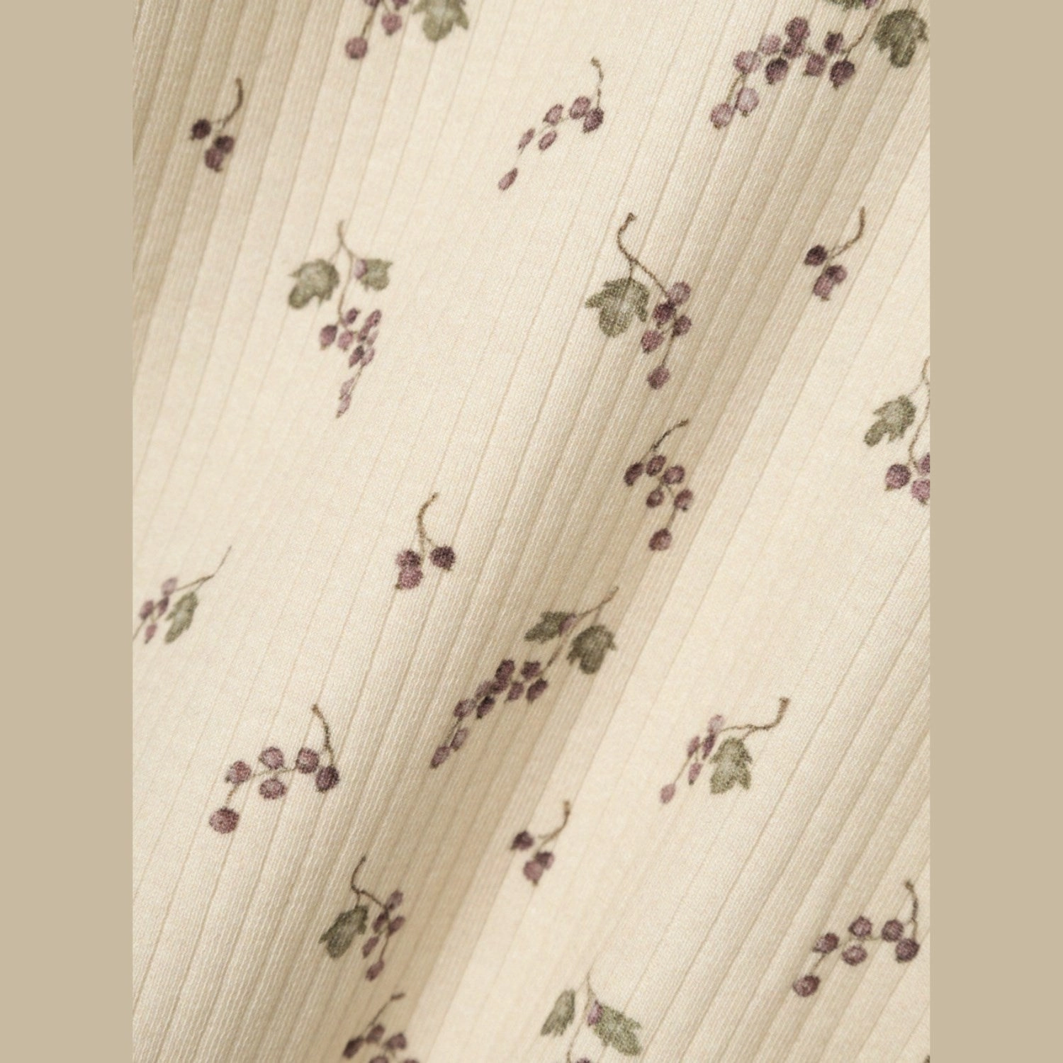 Poolside Lounge Lil'Atelier Birch Berries Gio Bim Slim Blouse