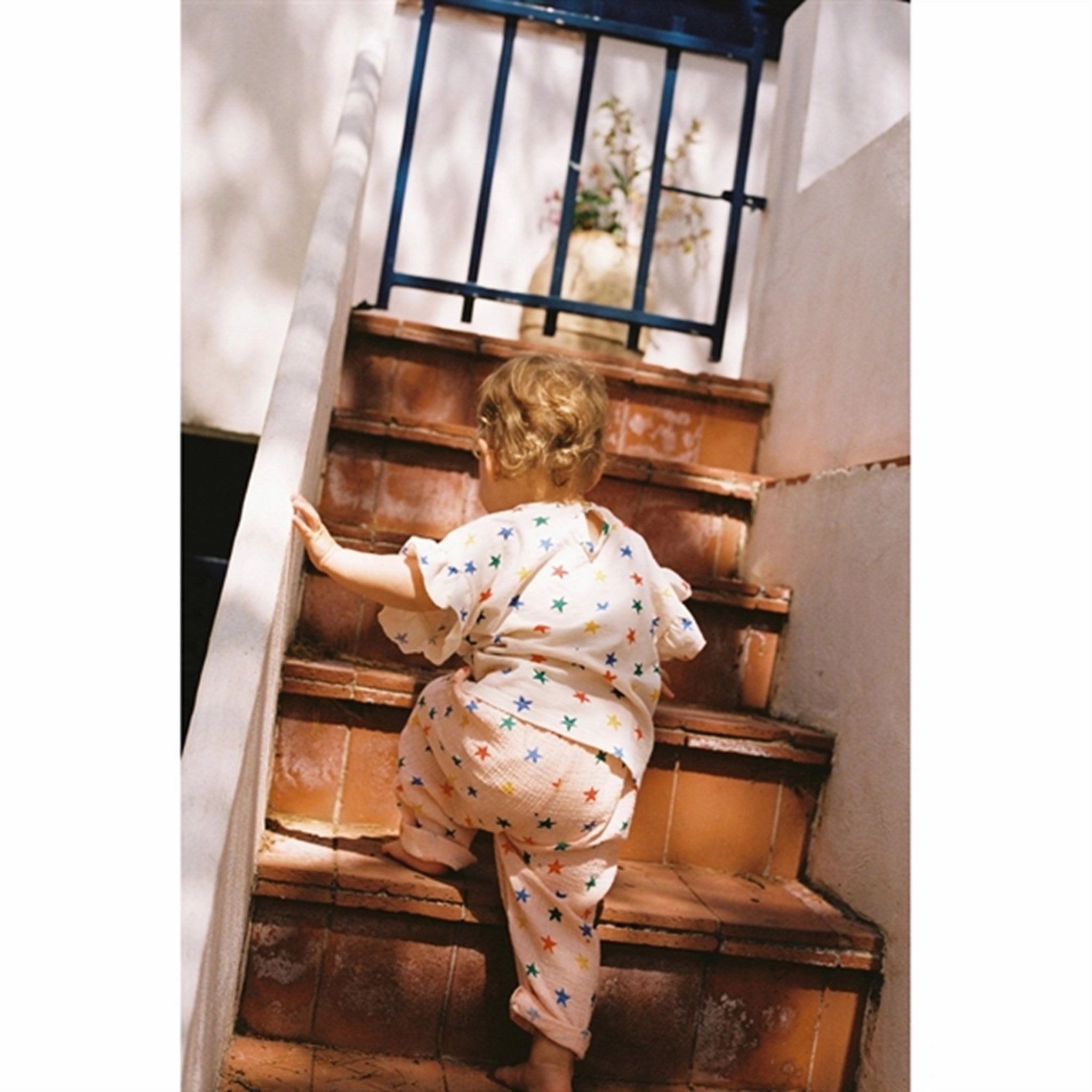 Bobo Choses Offwhite Multicolor Stars All Over Ruffle T-Shirt Relaxed Comfort Wear EcoFriendly Dye