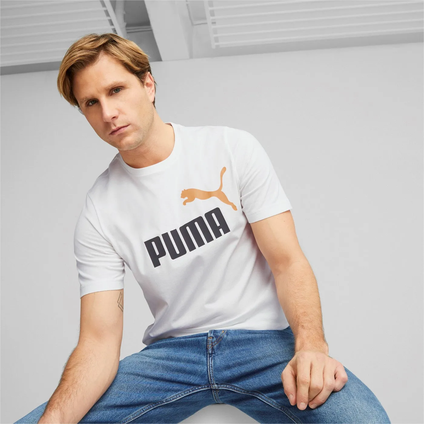 Puma maglietta manica corta da uomo ESS  2 stampa Logo grande 586759-58 bianco-blu Perfect for Any Outfit Weekend Style