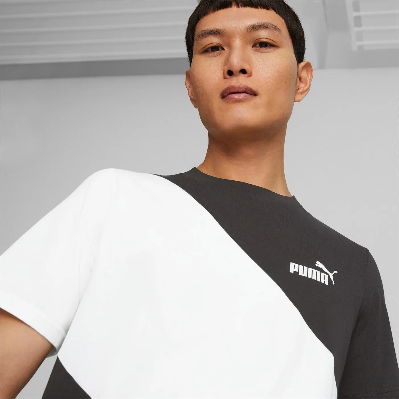 Lightweight Style Puma T-shirt da uomo manica corta Power Cat Tee 673380-01 black