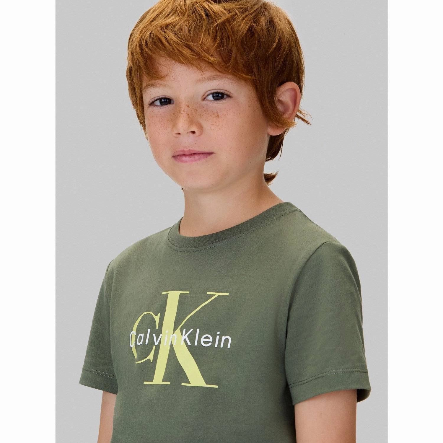 Fashion-Forward Look Calvin Klein Thyme Ck Monogram Ss T-Shirt