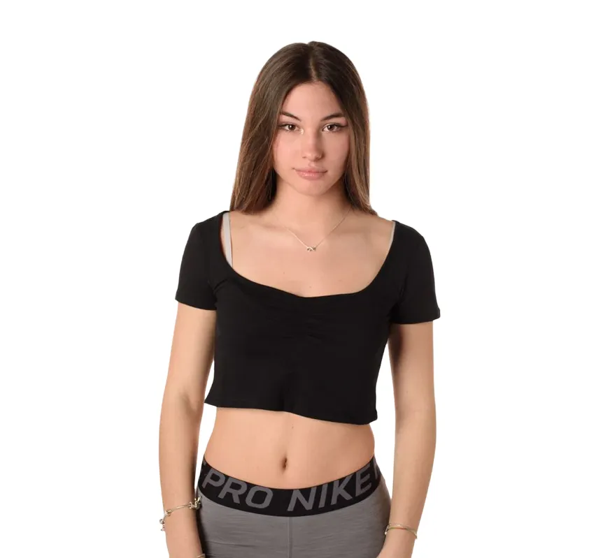 XT Studio maglietta manica corta scollata da donna. Colore nero Everyday apparel