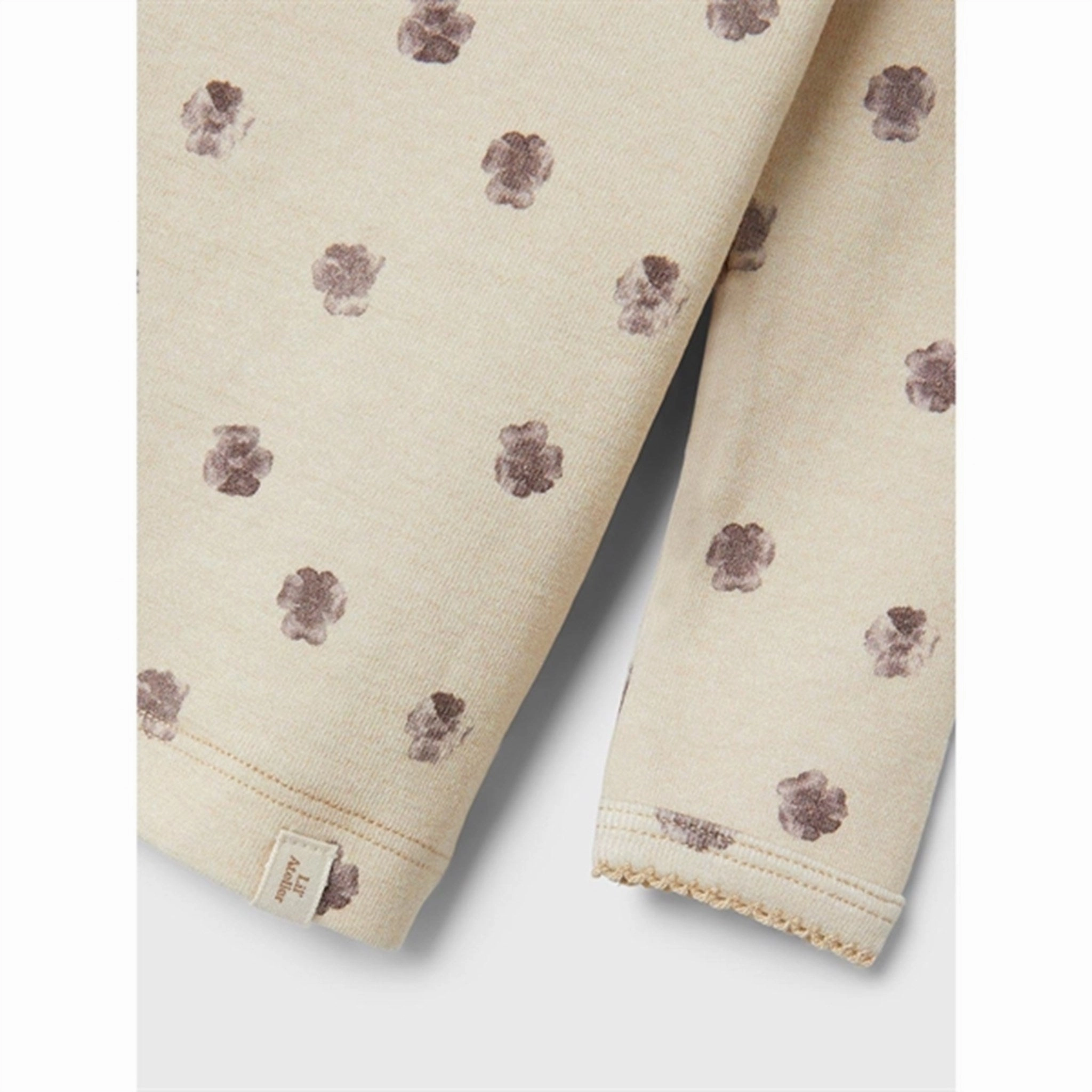 Versatile Design Lil'Atelier Fog Flower Gaya Slim Blouse