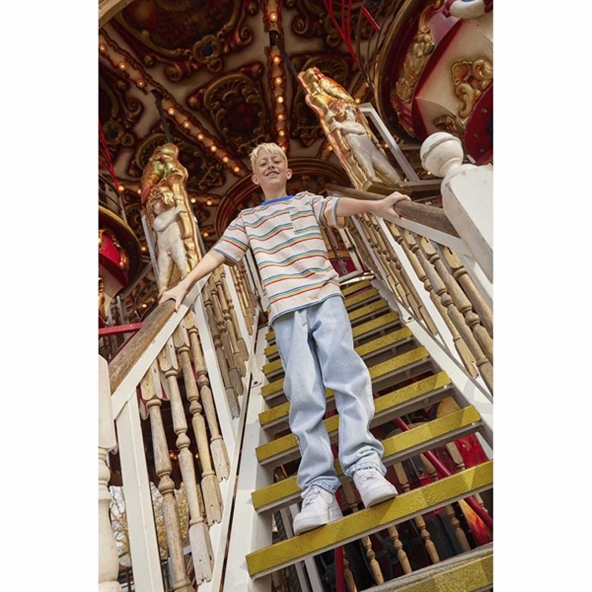 The NEW Light Blue Re:turn Loose Fit Jeans Date Night Sustainable Vintage Lover Smooth Bold