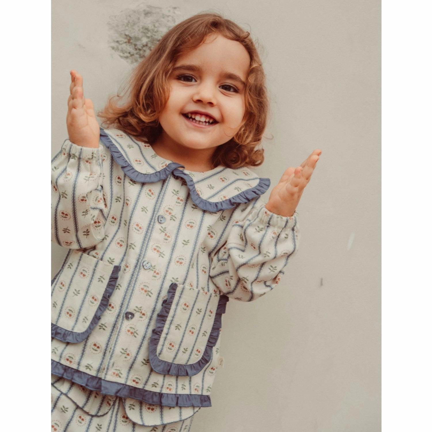 Lightweight Weave That's Mine Love Berry Fleur Shirt