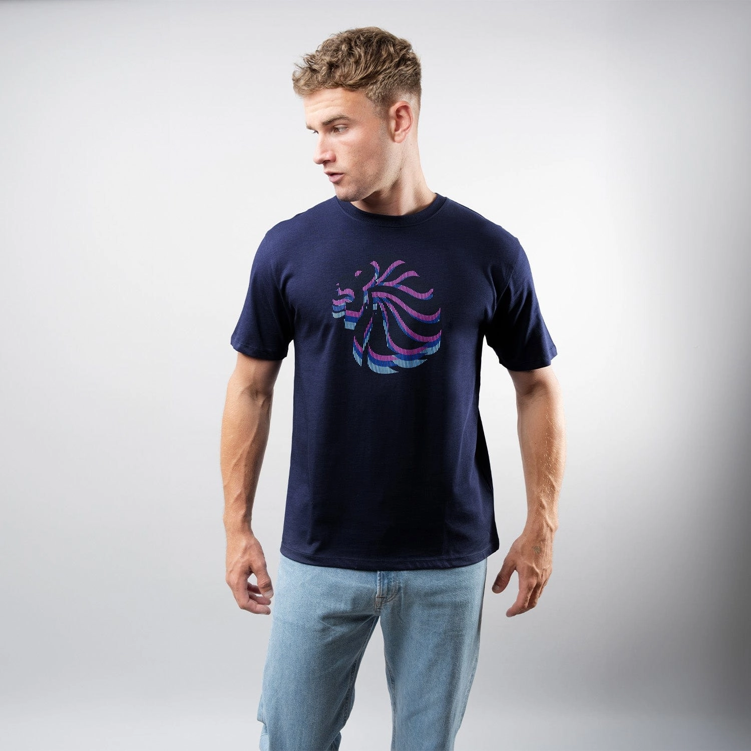 Versatile Apparel Cool Comfort Adult Team GB Stacked Large Lion Graphic T-Shirt  - Navy