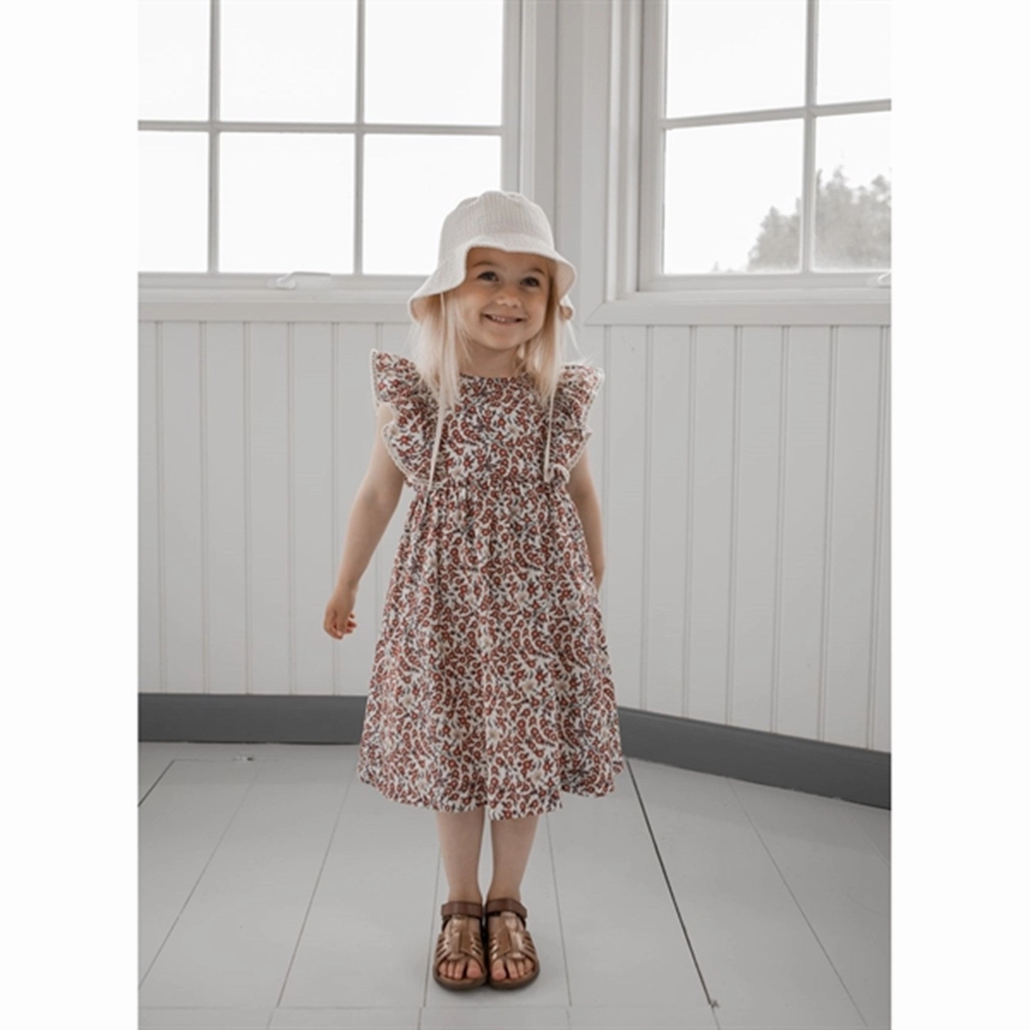 Huttelihut Isabell Dress Liberty Empress Red Neutral palette Sophisticated Cut