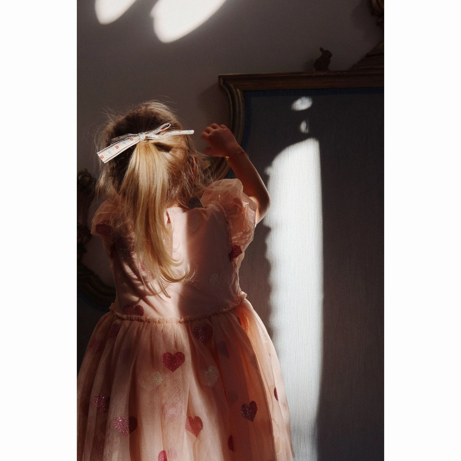 Timeless fitted silhouette Konges Sl?jd Heart Rose Glitter Tullie Dress