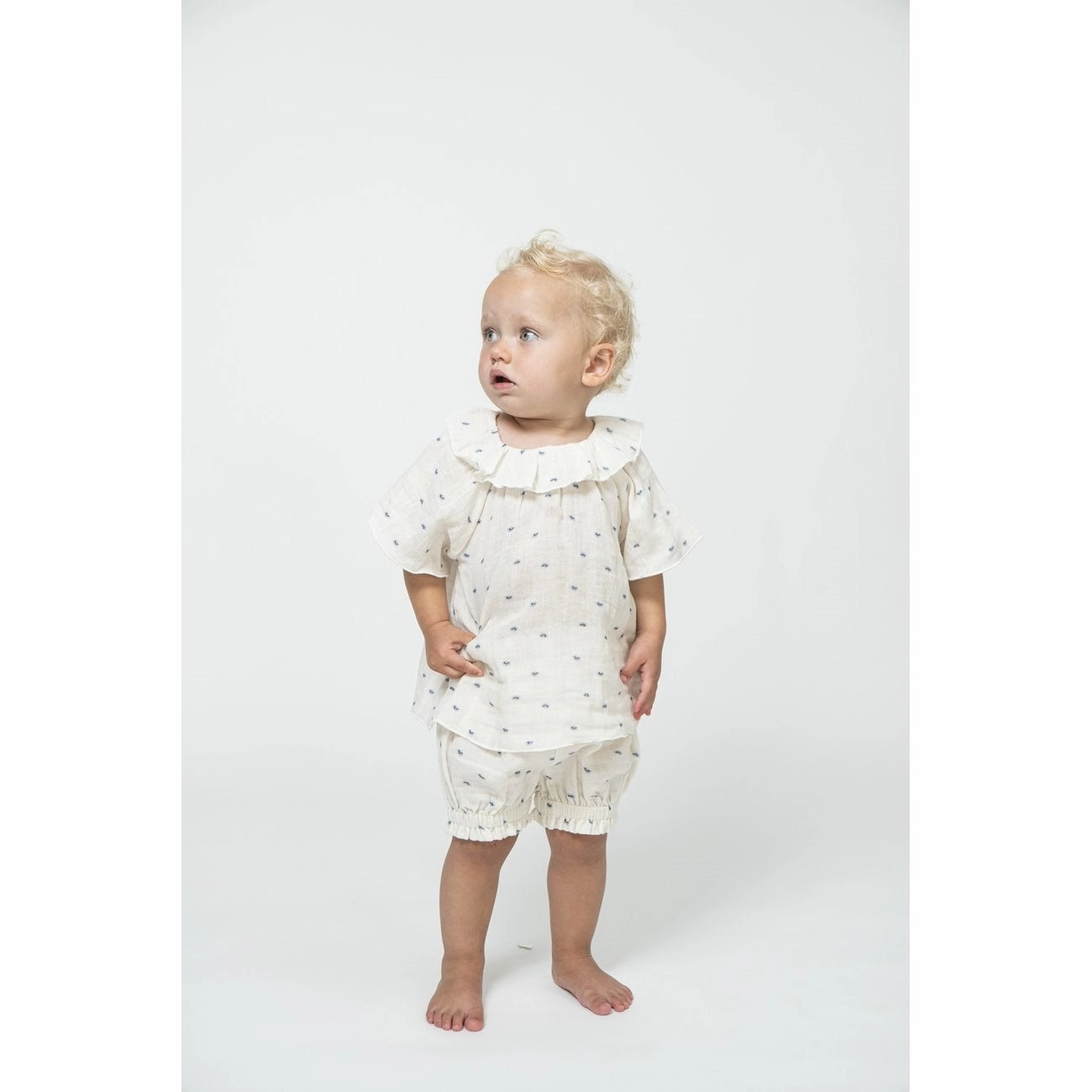 Sofie Schnoor Antique White T-shirt Comfortable And Versatile Simple Comfort