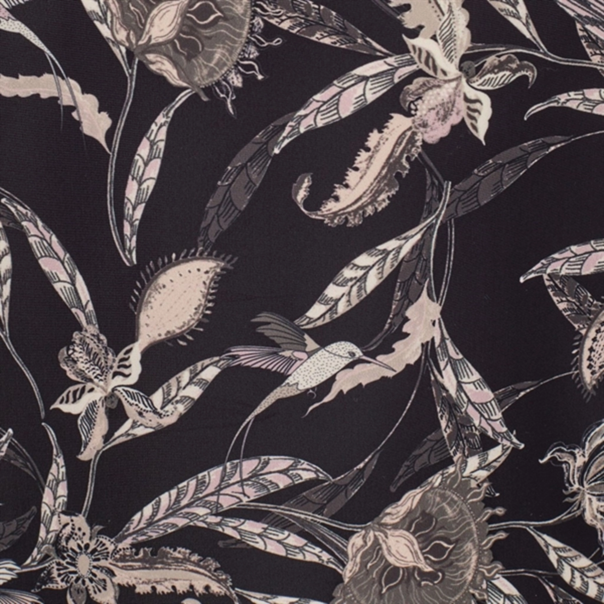 Cool Layering SustainableManufacturing Sofie Schnoor Black T-shirt