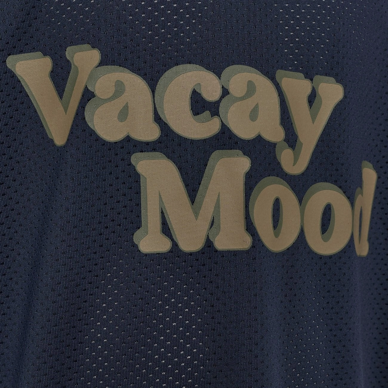 Seasonal Staple City Outfit Sofie Schnoor Dark Blue T-shirt