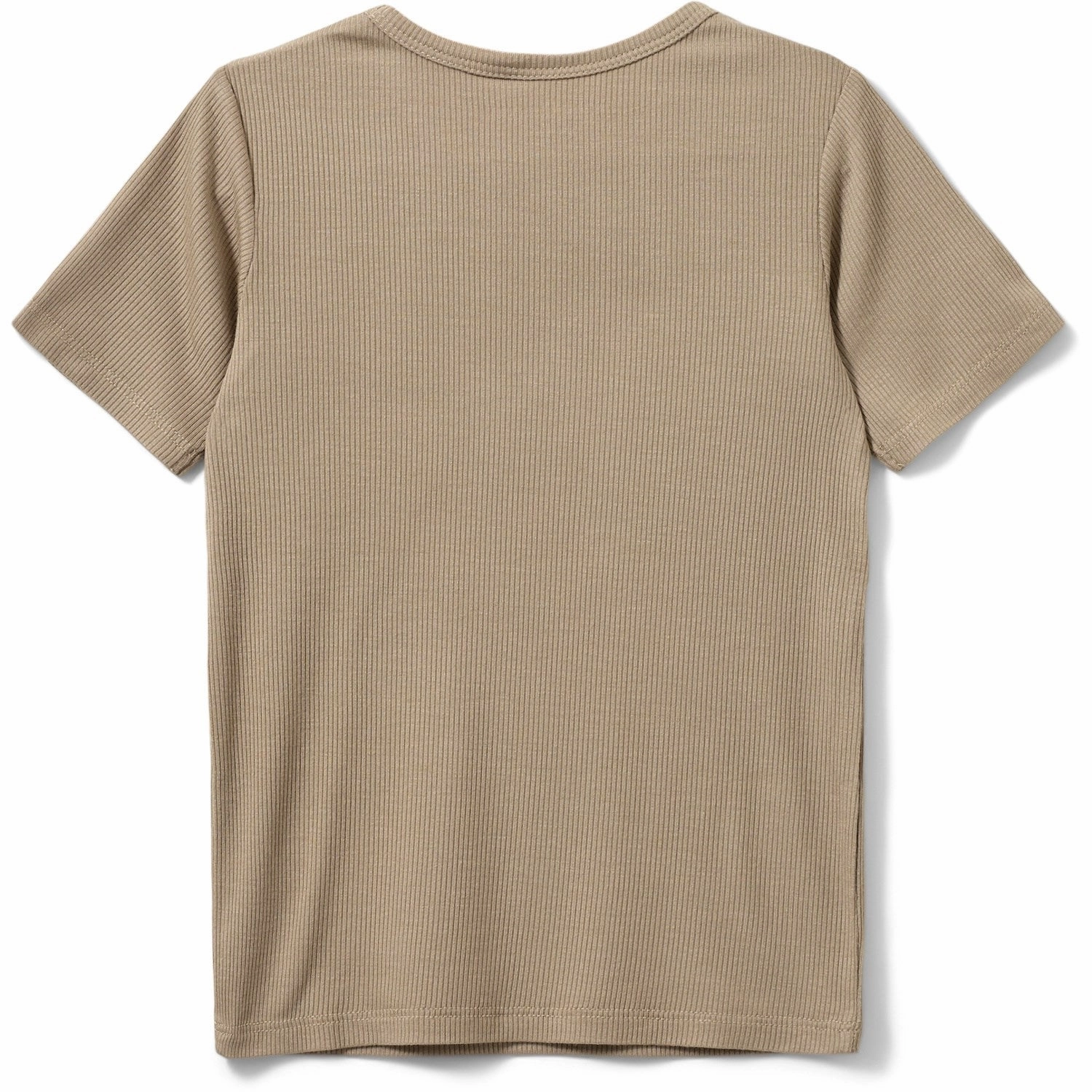 Seasonal Layering Minimalist Look Sofie Schnoor Dark Sand T-Shirt