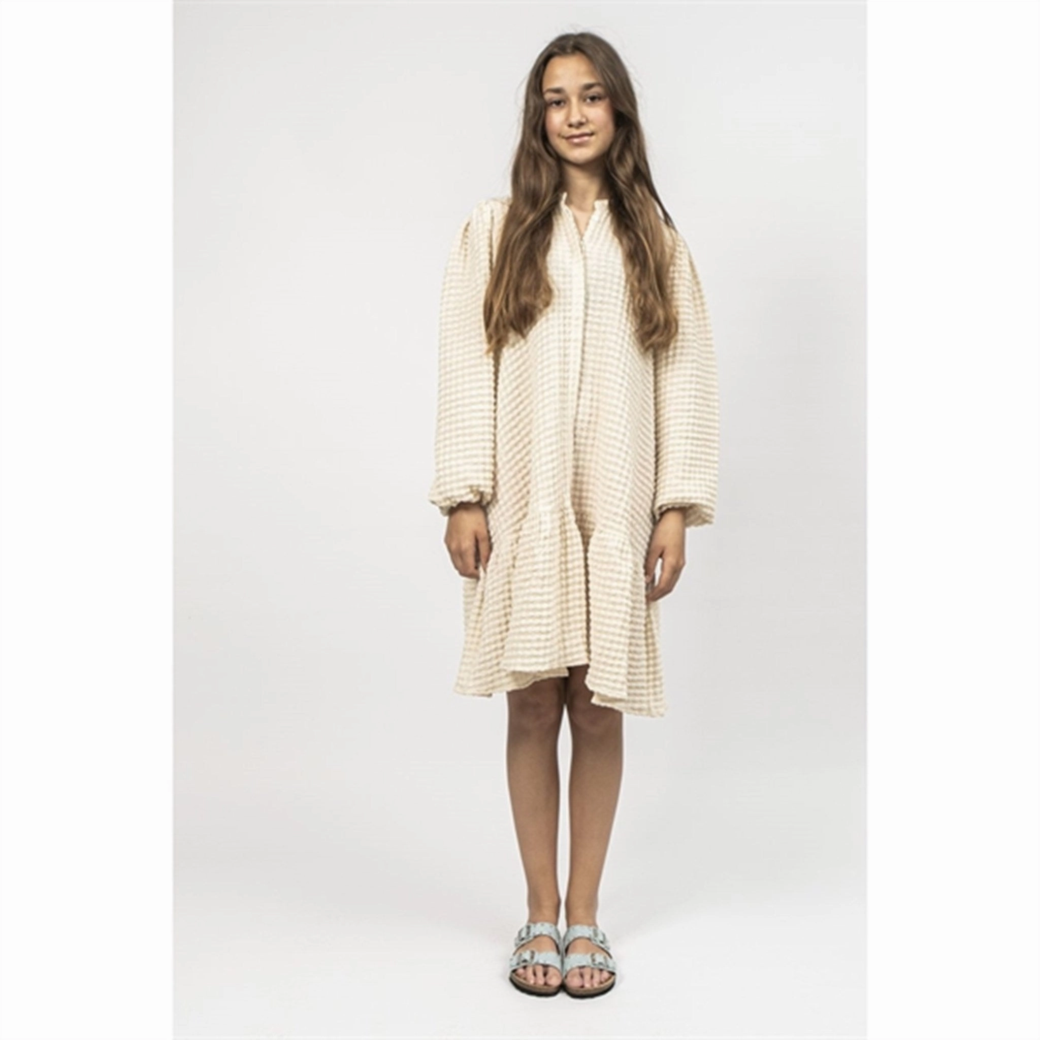 Cold-Shoulder Chic Comfort Sofie Schnoor Light Sand Dress