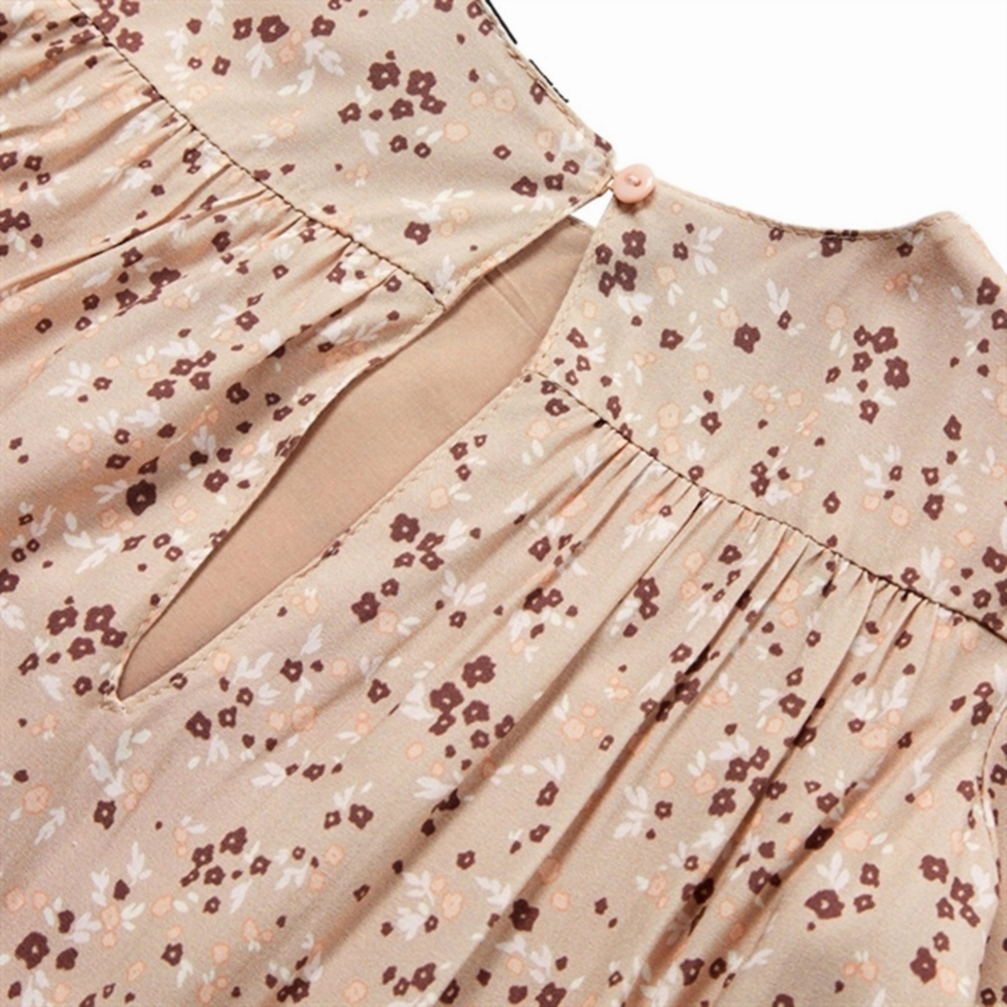 Relaxed and Effortless Sofie Schnoor Nougat Dress