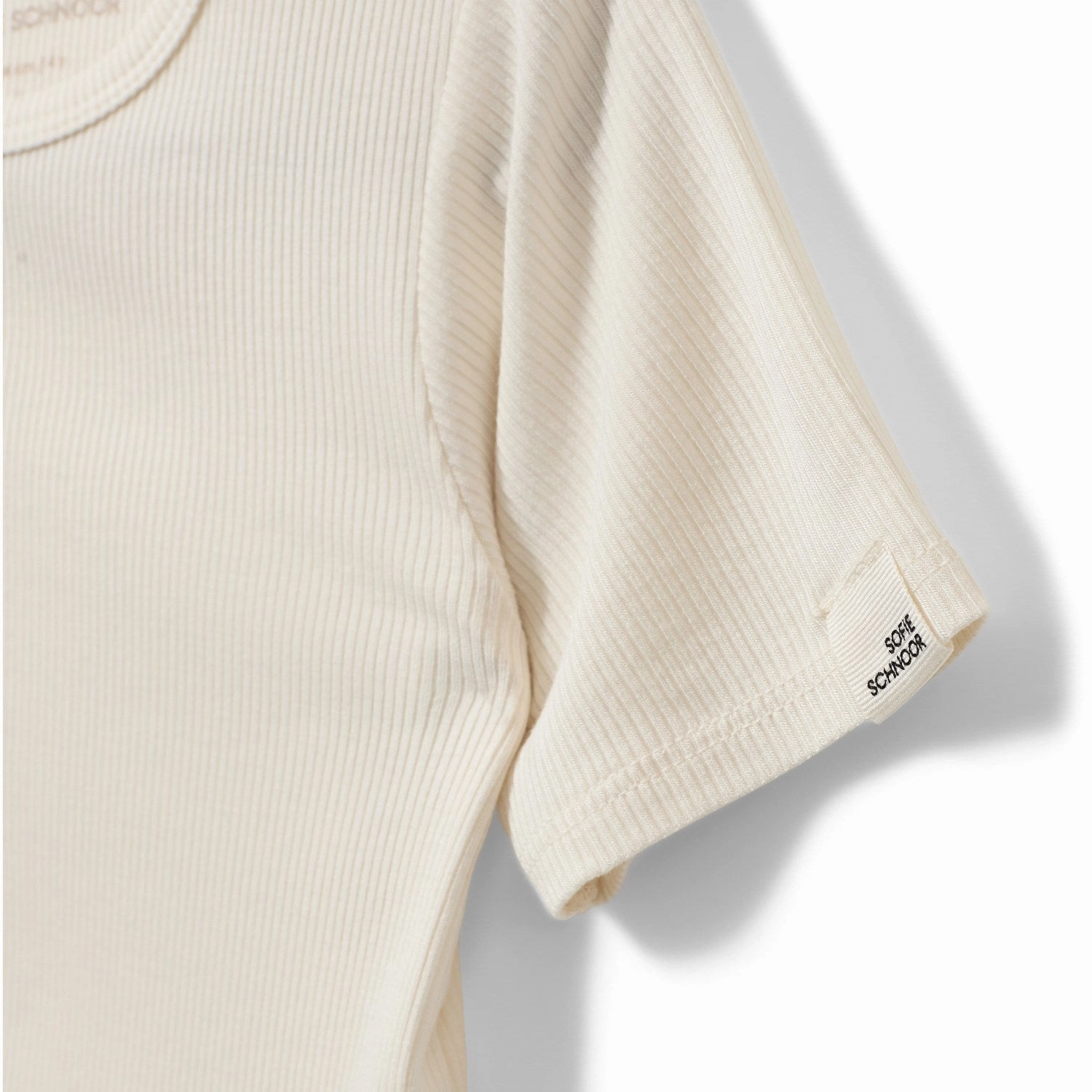 Sofie Schnoor Off White T-Shirt homecoming Chic Fashion