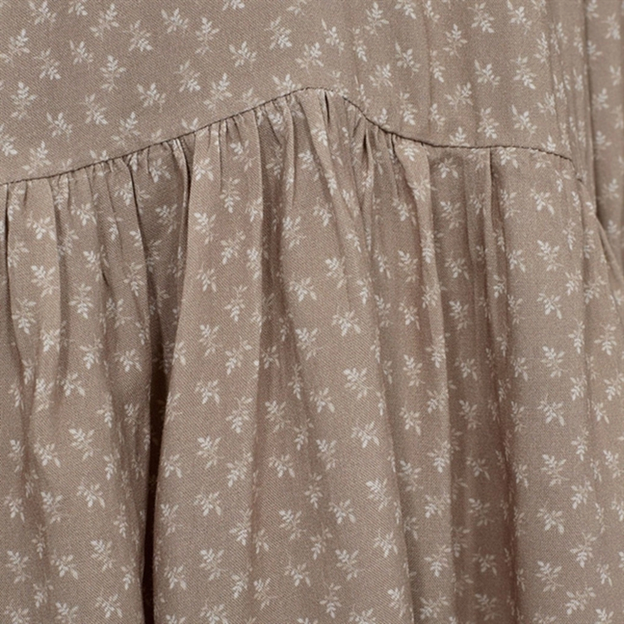 Sofie Schnoor Soft Beige Dress Magnetic-Closure Easy Layering