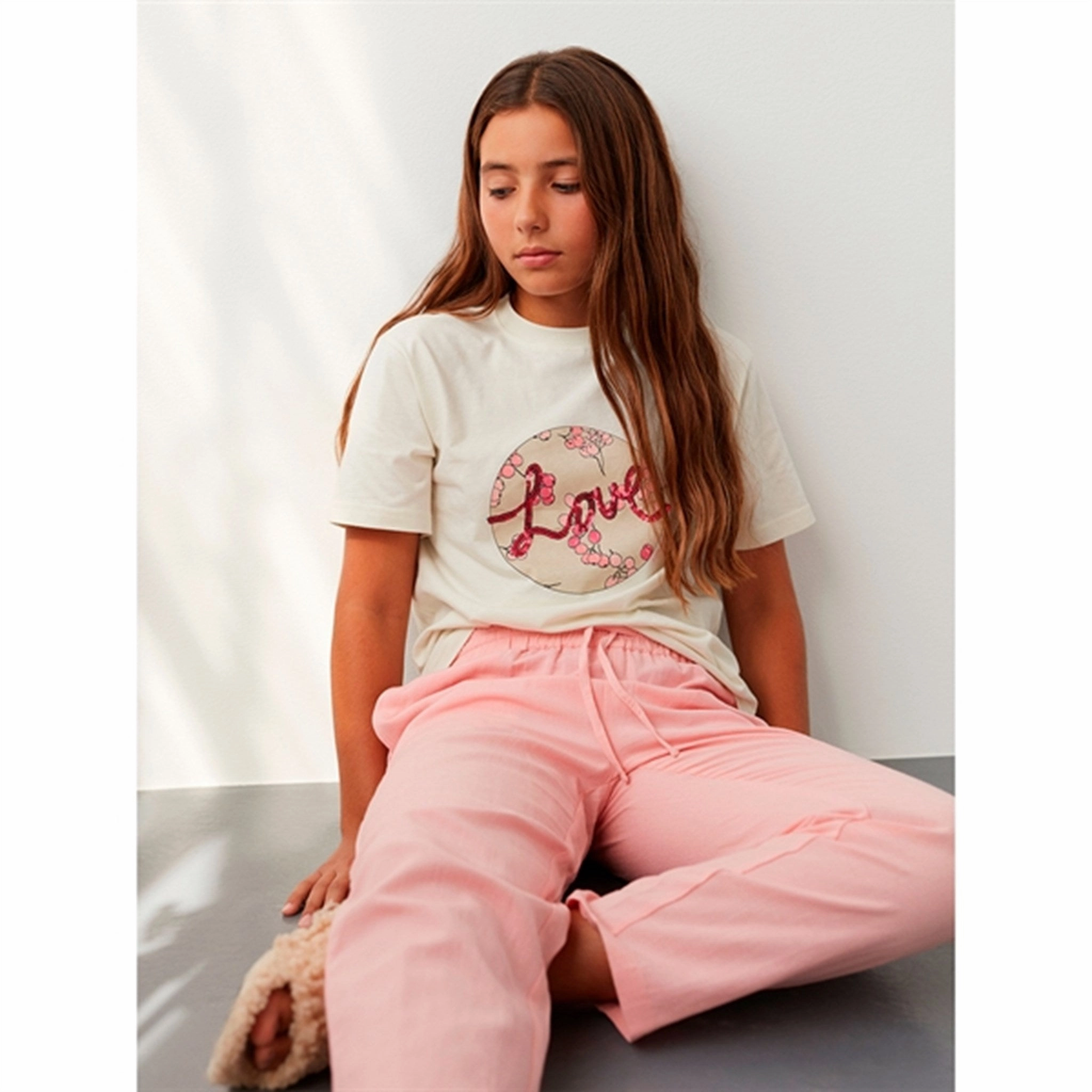 Sofie Schnoor T-Shirt Antique White Fade Resistant Dye Versatile Layering Piece