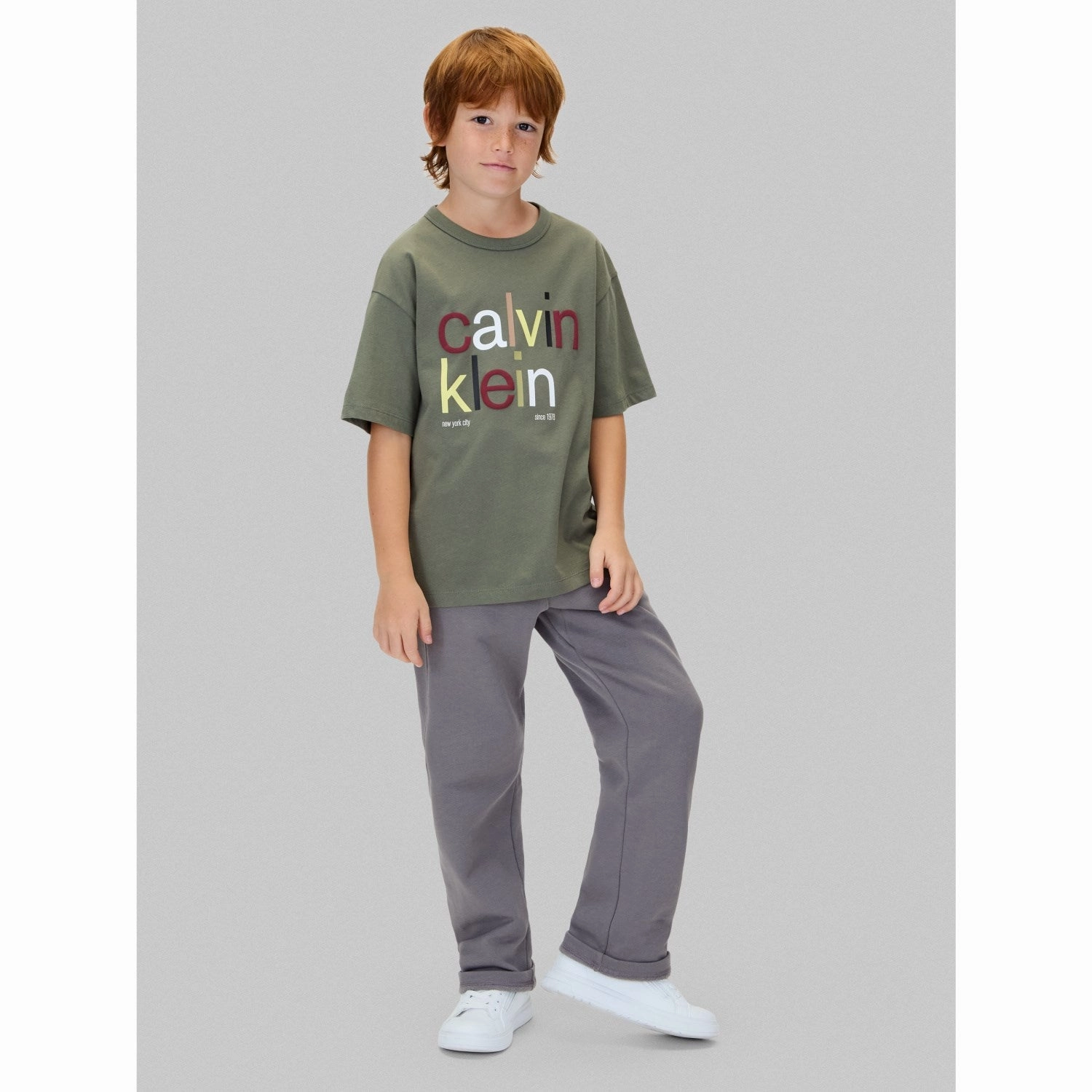 Relaxed Outfit LayeredSleeveConstruction Calvin Klein Thyme Color Logo Graphic Ss T-Shirt