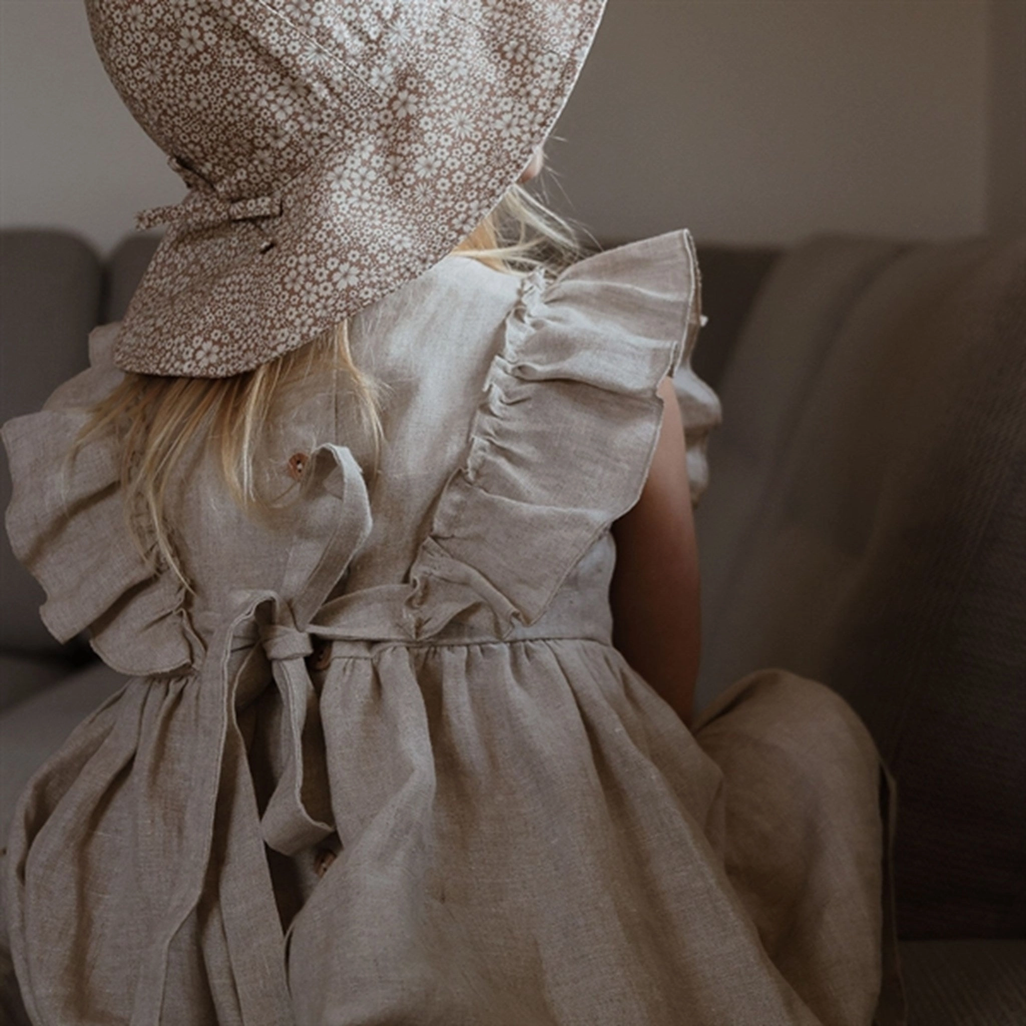 Huttelihut sabell Linen Kjole Khaki Korean Mood Elegant Outline