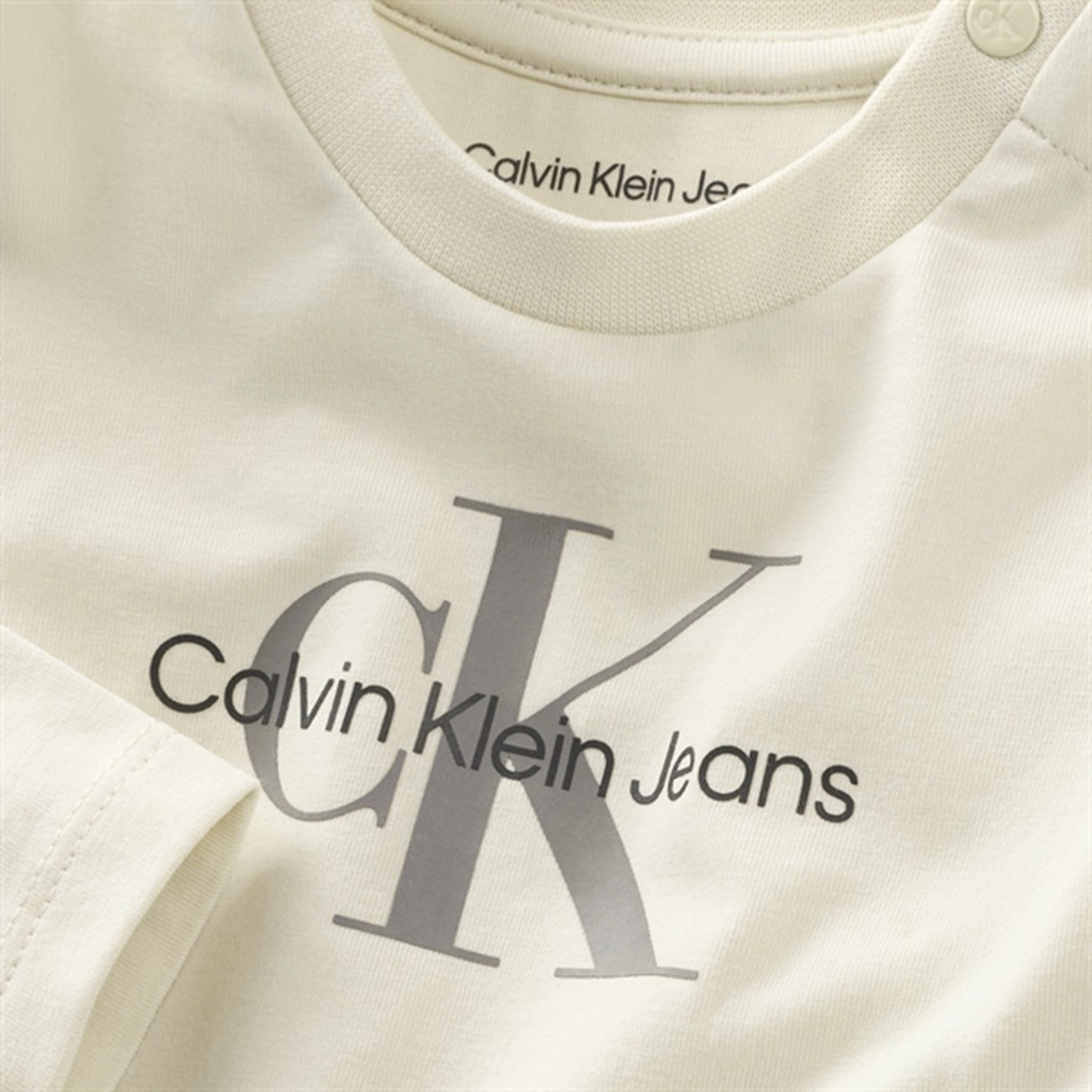 All-Weather Ready Calvin Klein Monogram Blouse Whitecap Gray